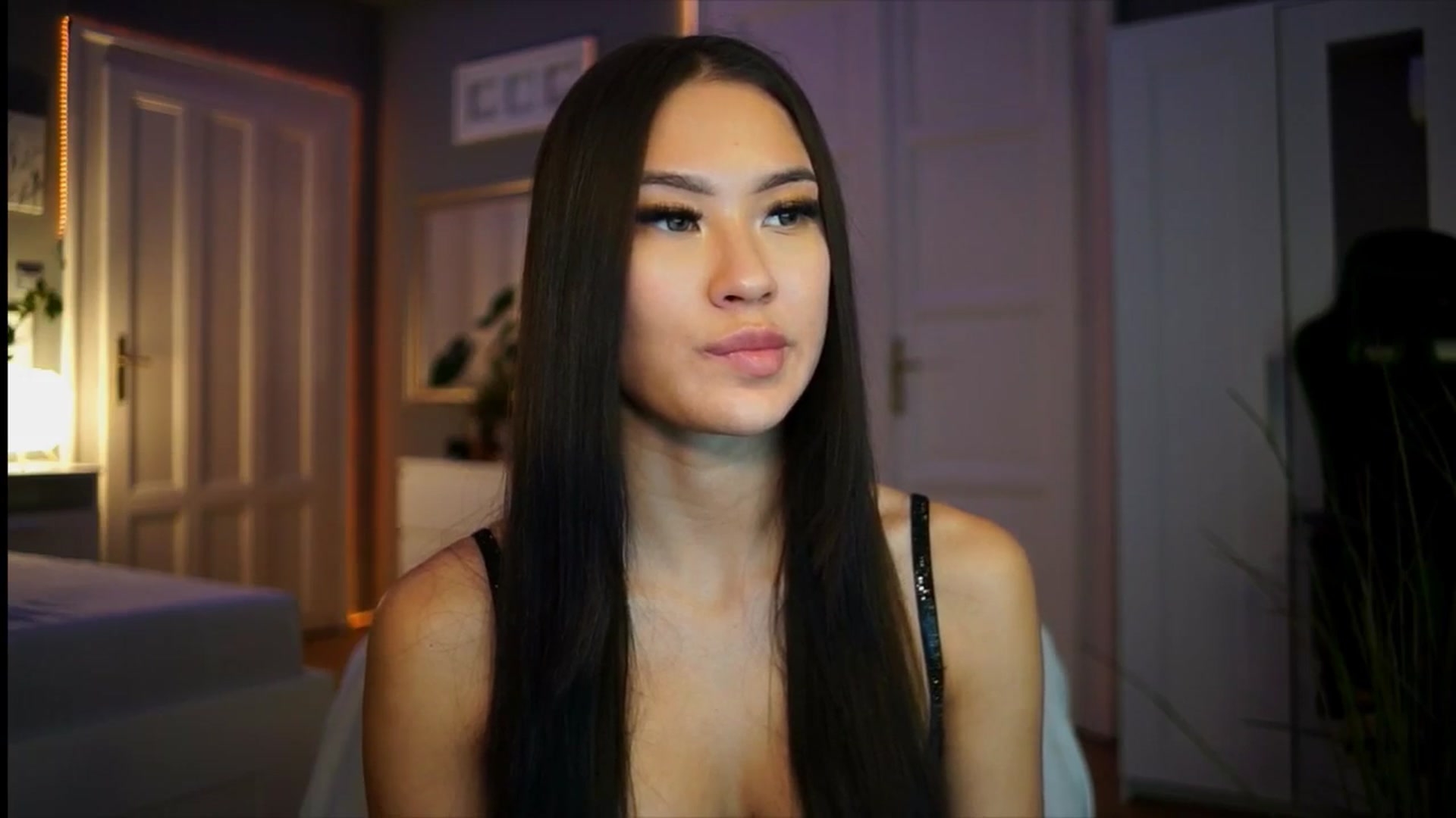 Gallery image thumbnail from MaiStream's myfreecams stream on, 01/05/2026, 22:38 image 7 of 20