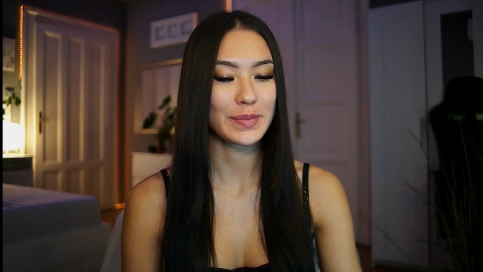 Gallery image thumbnail from MaiStream's myfreecams stream on, 01/05/2026, 22:38 image 15 of 20