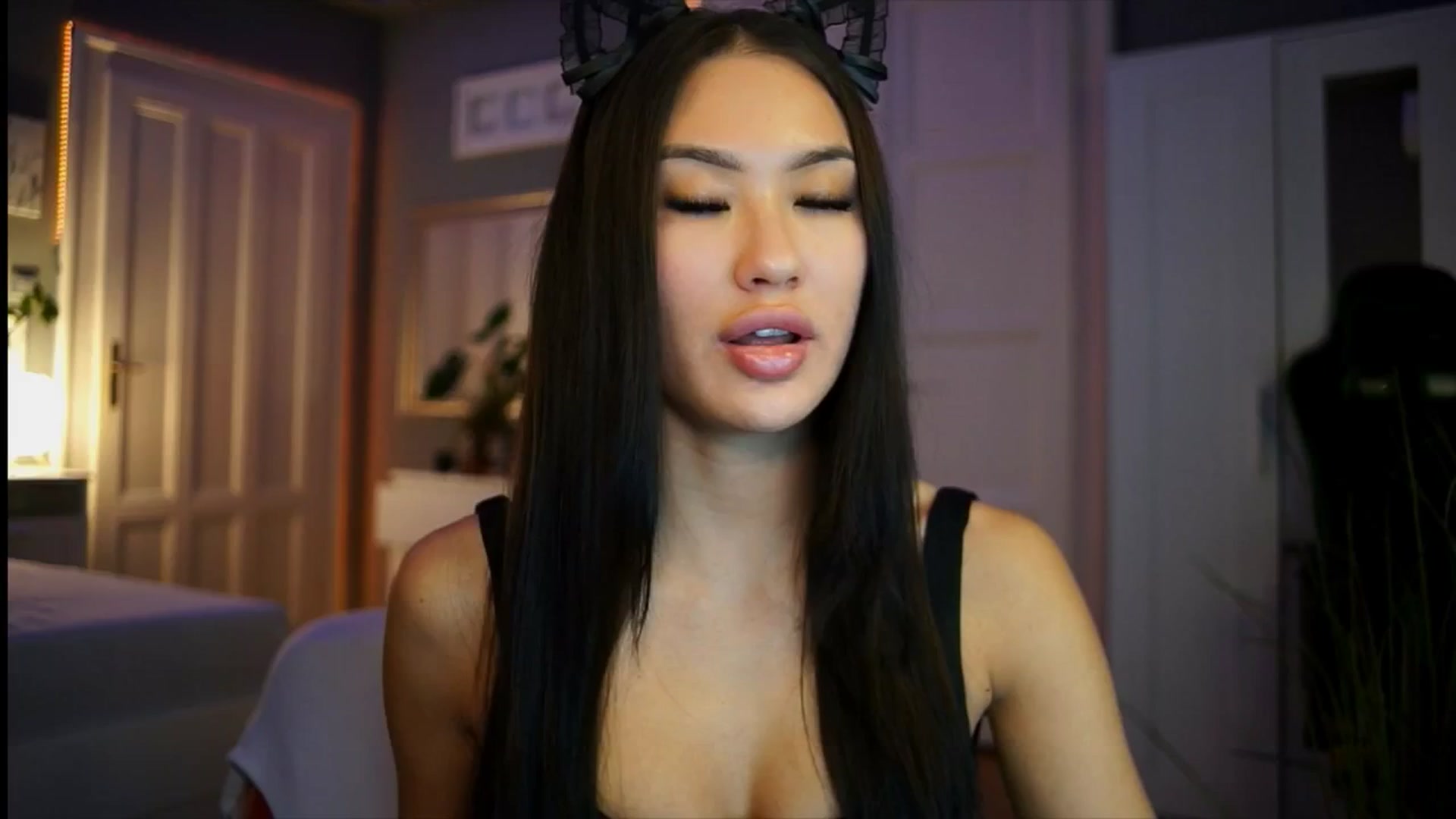 Gallery image thumbnail from MaiStream's myfreecams stream on, 01/06/2026, 22:18 image 11 of 20