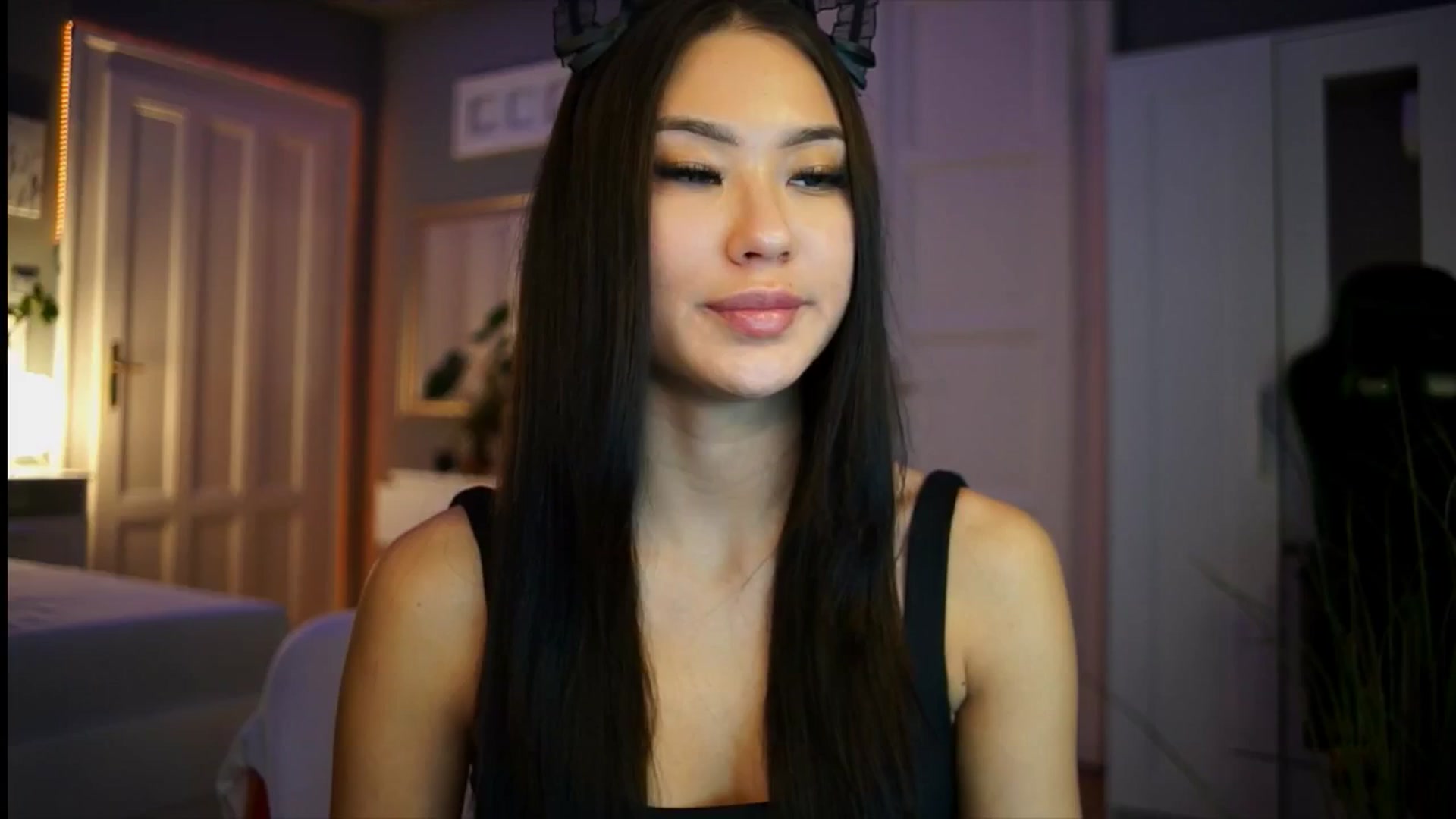 Gallery image thumbnail from MaiStream's myfreecams stream on, 01/06/2026, 22:18 image 14 of 20