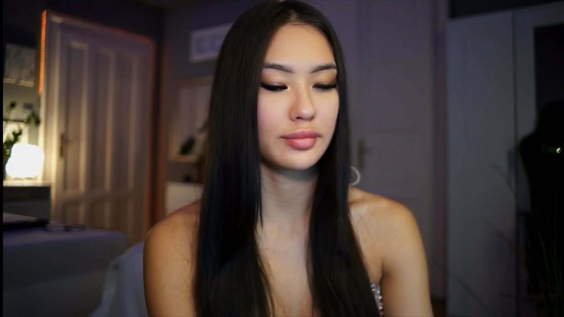 Gallery image thumbnail from MaiStream's myfreecams stream on, 01/08/2026, 24:08 image 2 of 20