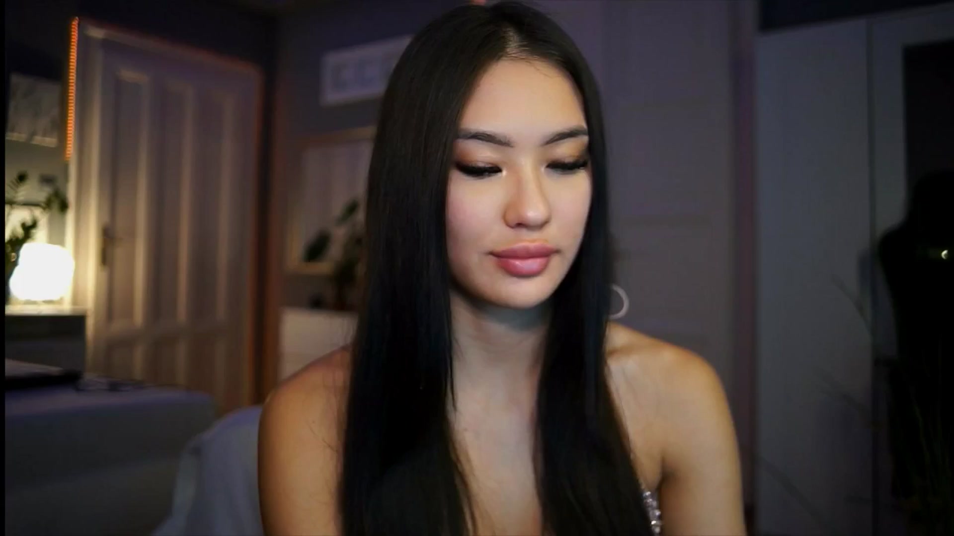 Gallery image thumbnail from MaiStream's myfreecams stream on, 01/08/2026, 24:08 image 3 of 20
