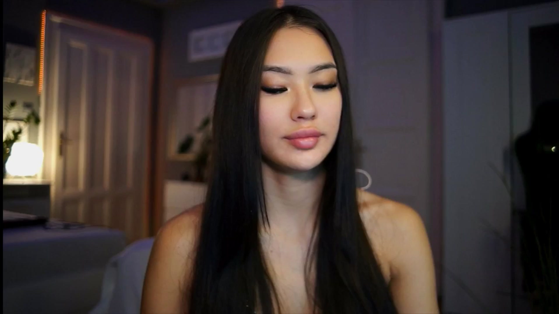 Gallery image thumbnail from MaiStream's myfreecams stream on, 01/08/2026, 24:08 image 5 of 20