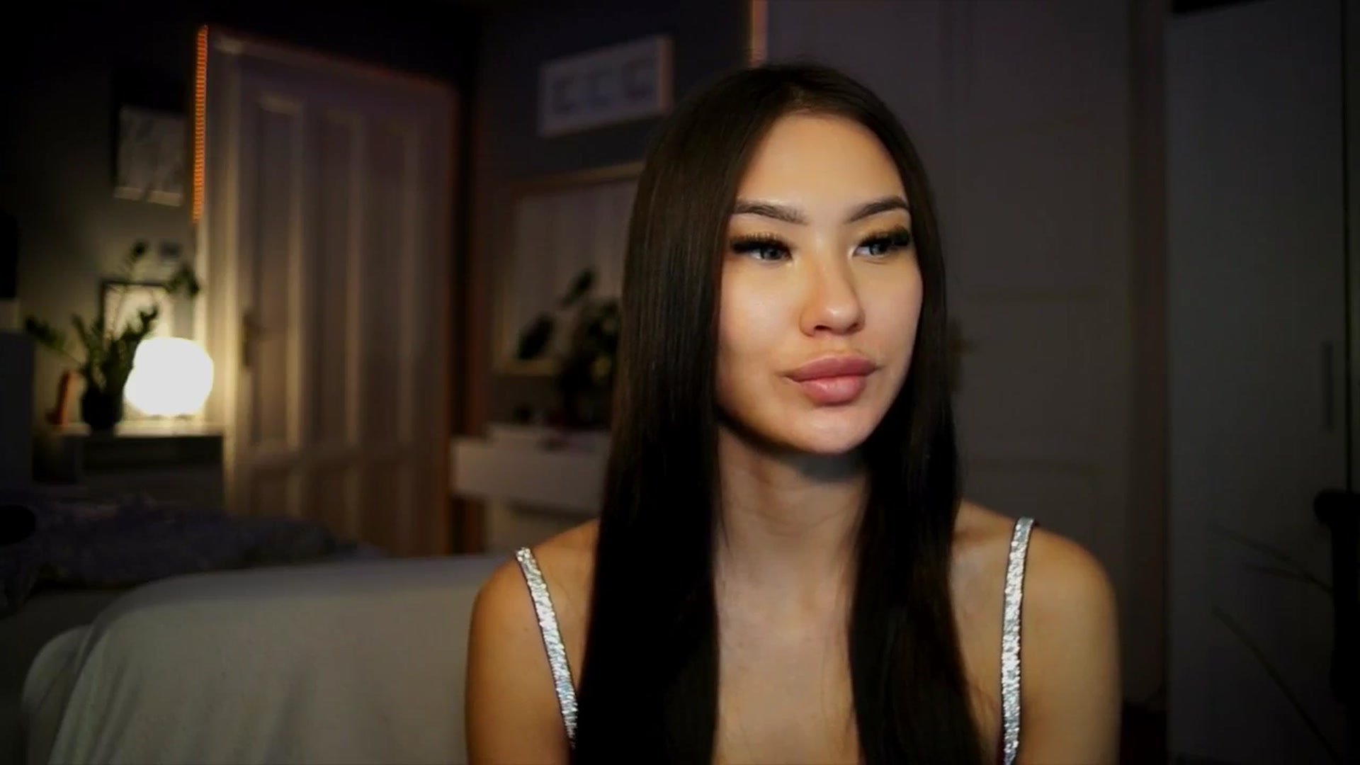 Gallery image thumbnail from MaiStream's myfreecams stream on, 01/10/2026, 23:43 image 12 of 20