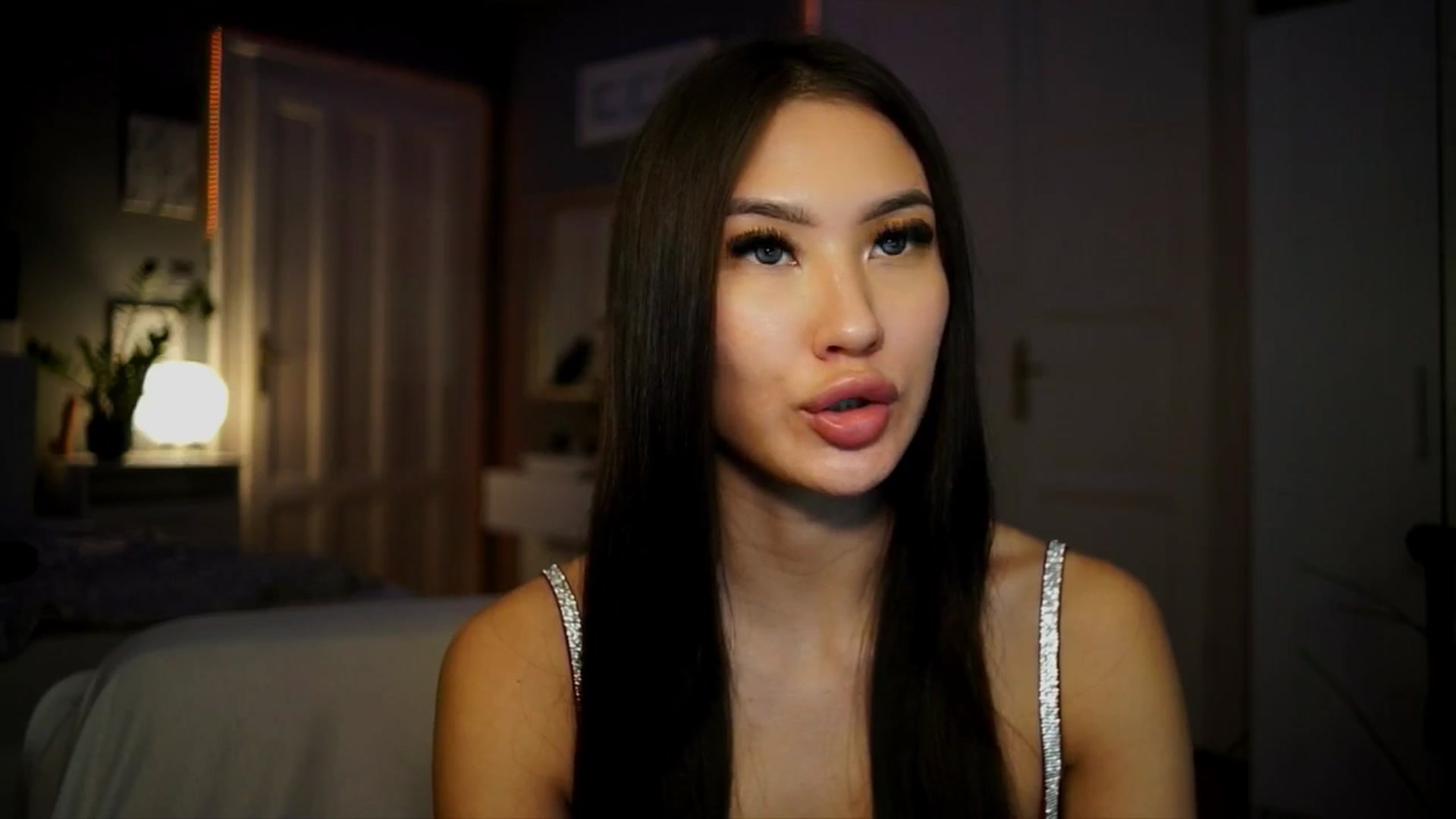 Gallery image thumbnail from MaiStream's myfreecams stream on, 01/10/2026, 23:43 image 17 of 20