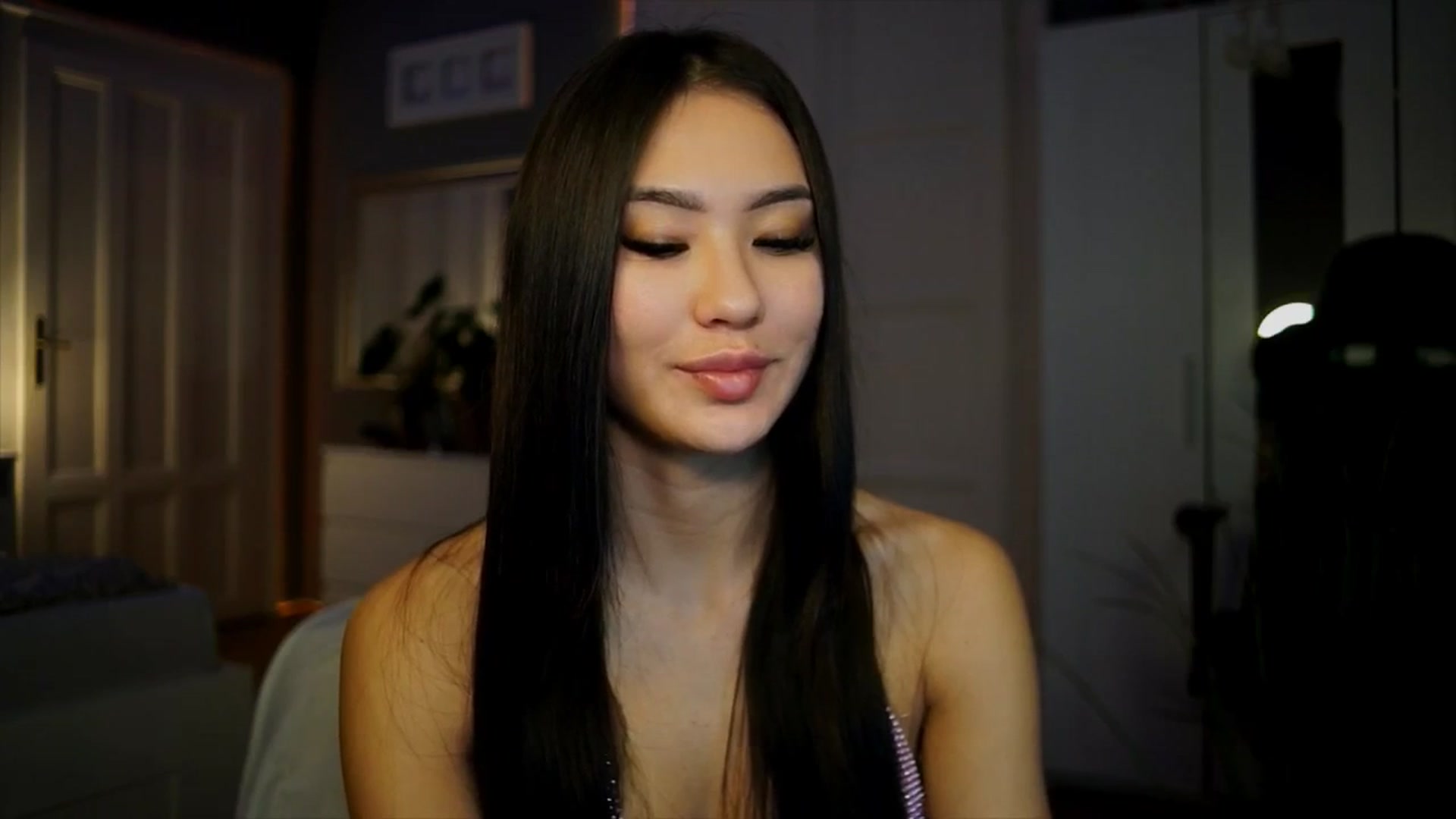 Gallery image thumbnail from MaiStream's myfreecams stream on, 01/12/2026, 22:12 image 18 of 20