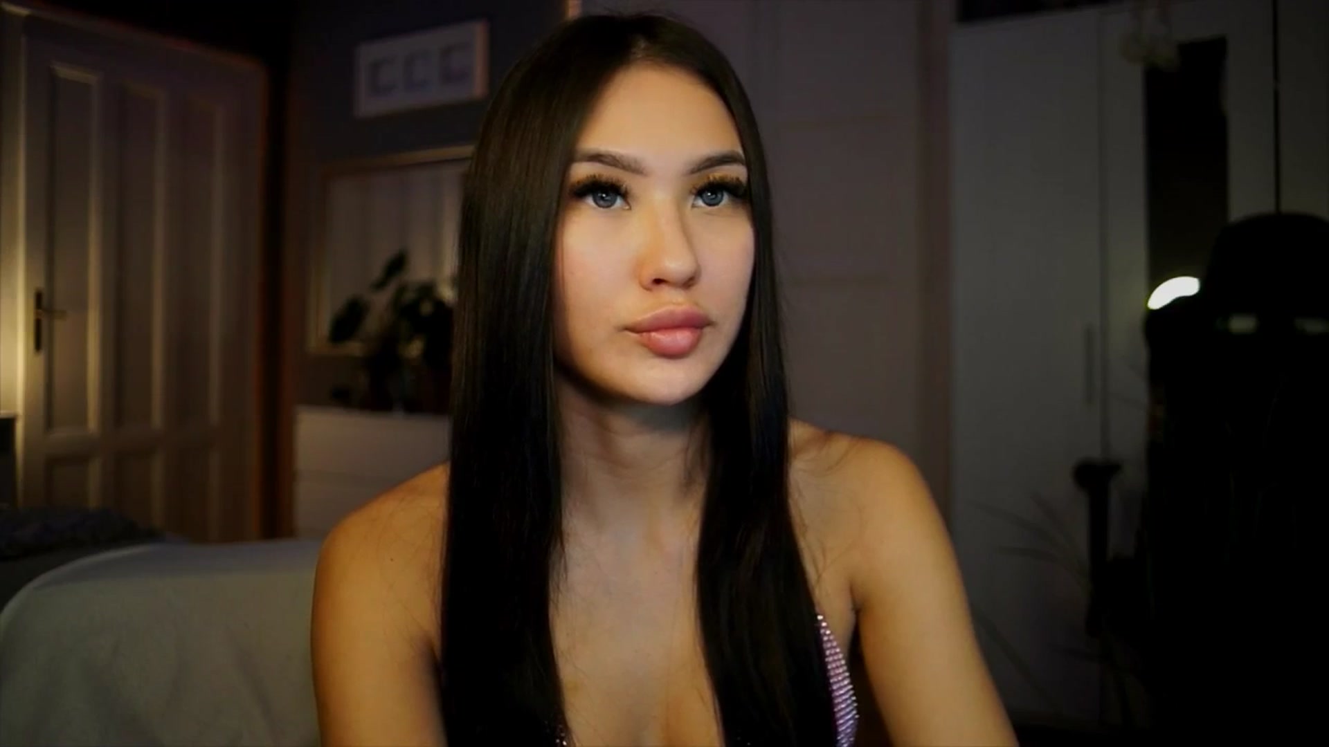 Gallery image thumbnail from MaiStream's myfreecams stream on, 01/12/2026, 23:15 image 7 of 20