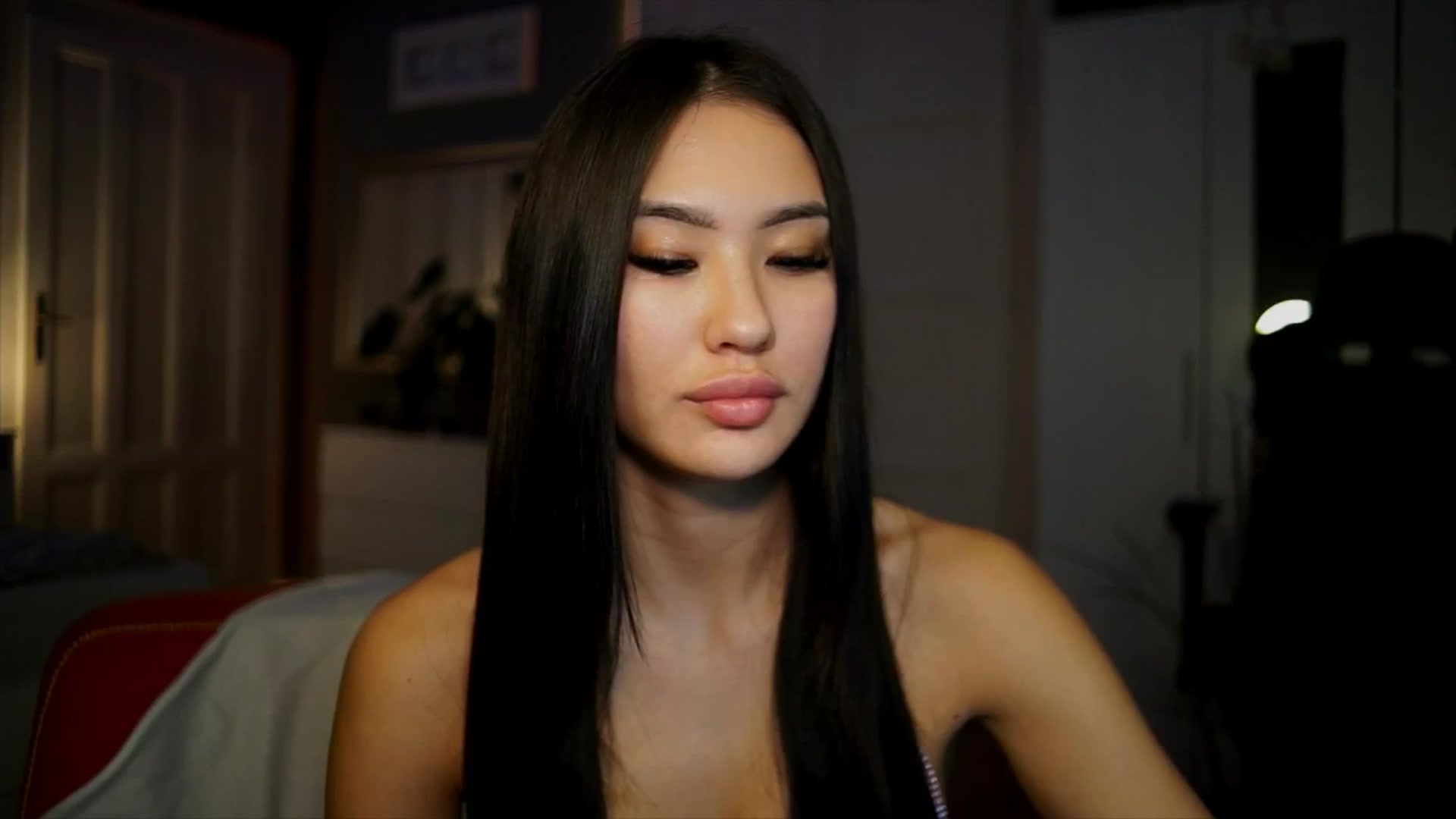 Gallery image thumbnail from MaiStream's myfreecams stream on, 01/13/2026, 24:48 image 18 of 20