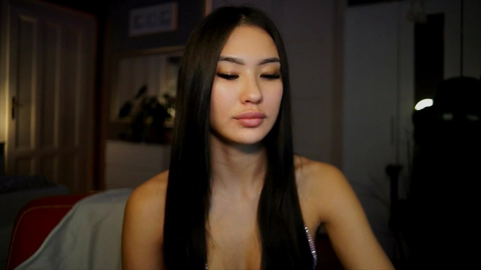 Gallery image thumbnail from MaiStream's myfreecams stream on, 01/13/2026, 24:48 image 14 of 20