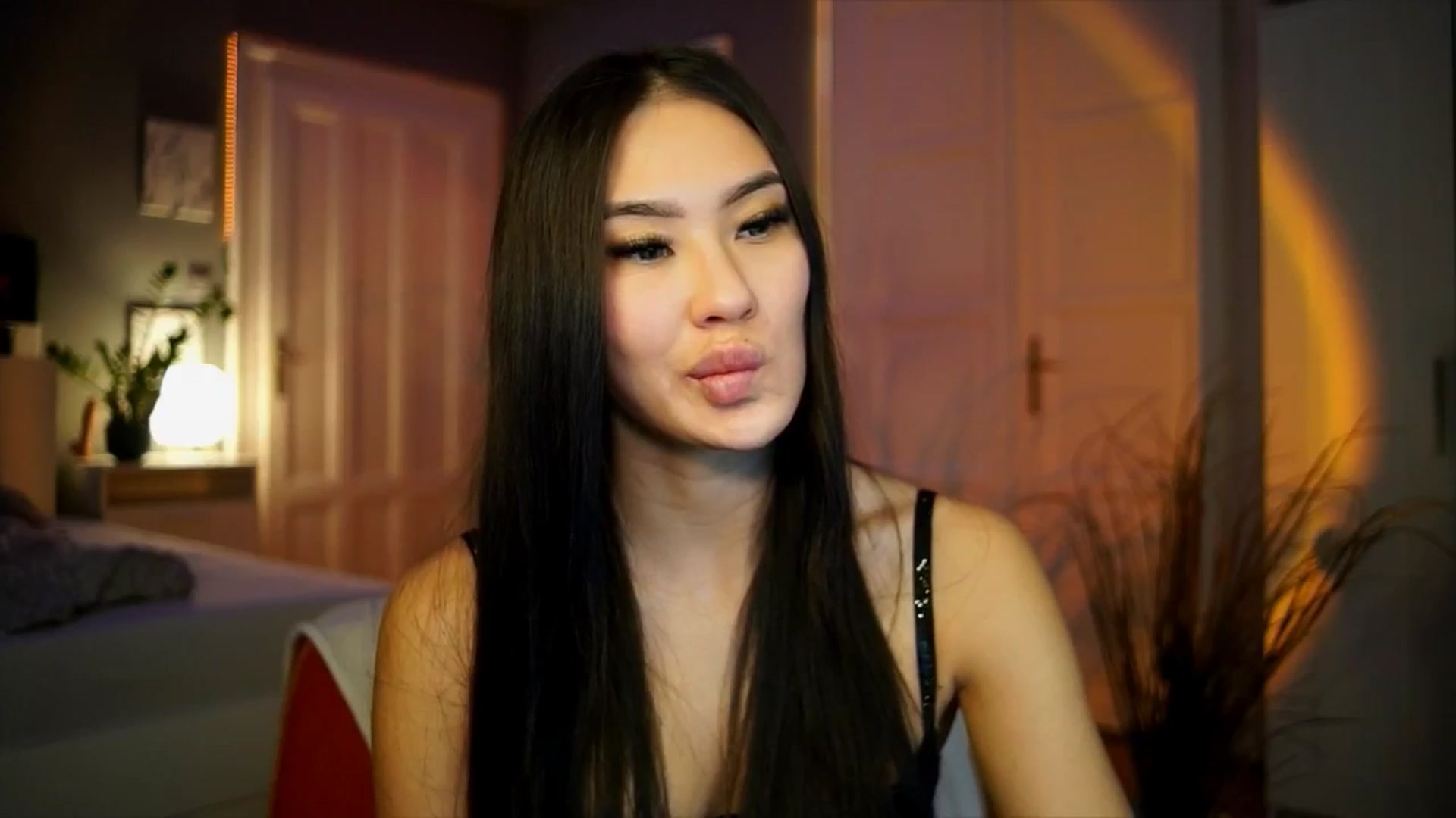 Gallery image thumbnail from MaiStream's myfreecams stream on, 01/14/2026, 21:09 image 14 of 20