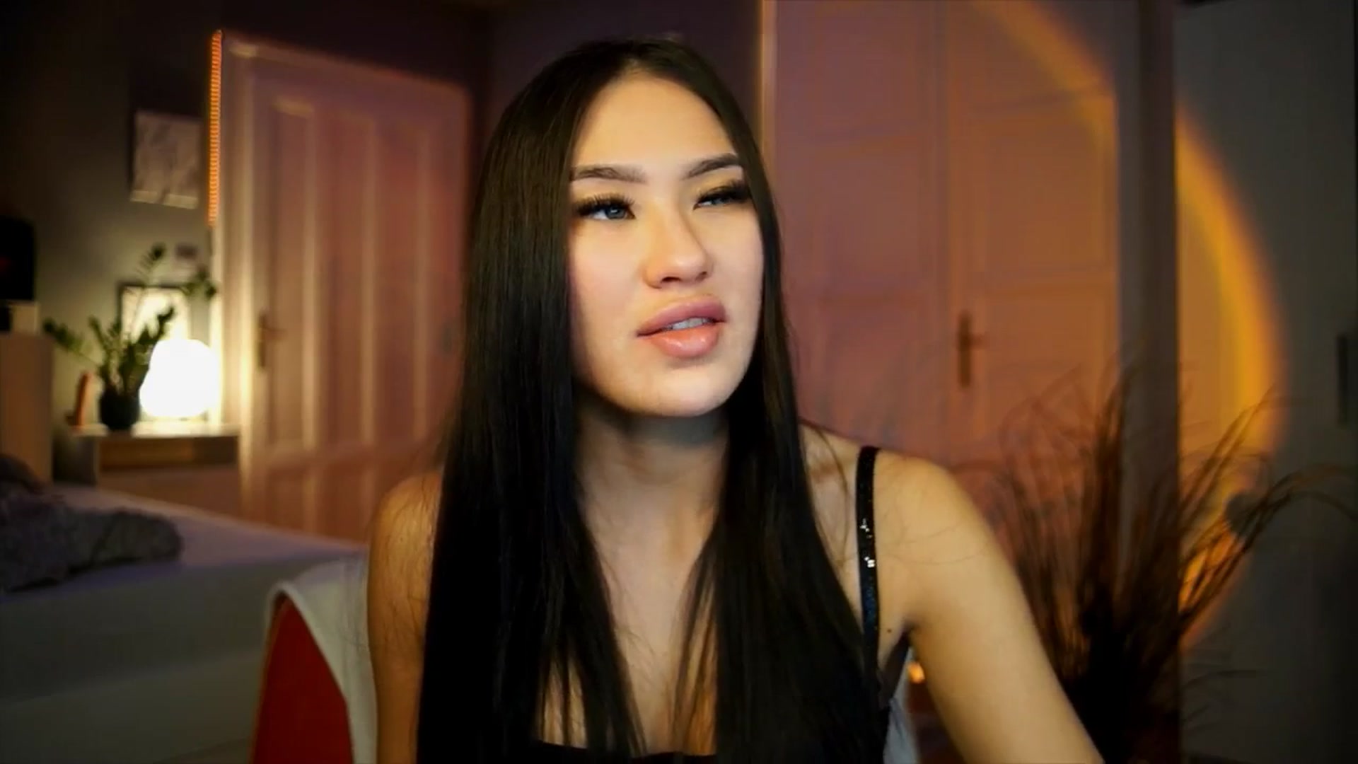 Gallery image thumbnail from MaiStream's myfreecams stream on, 01/14/2026, 21:09 image 15 of 20
