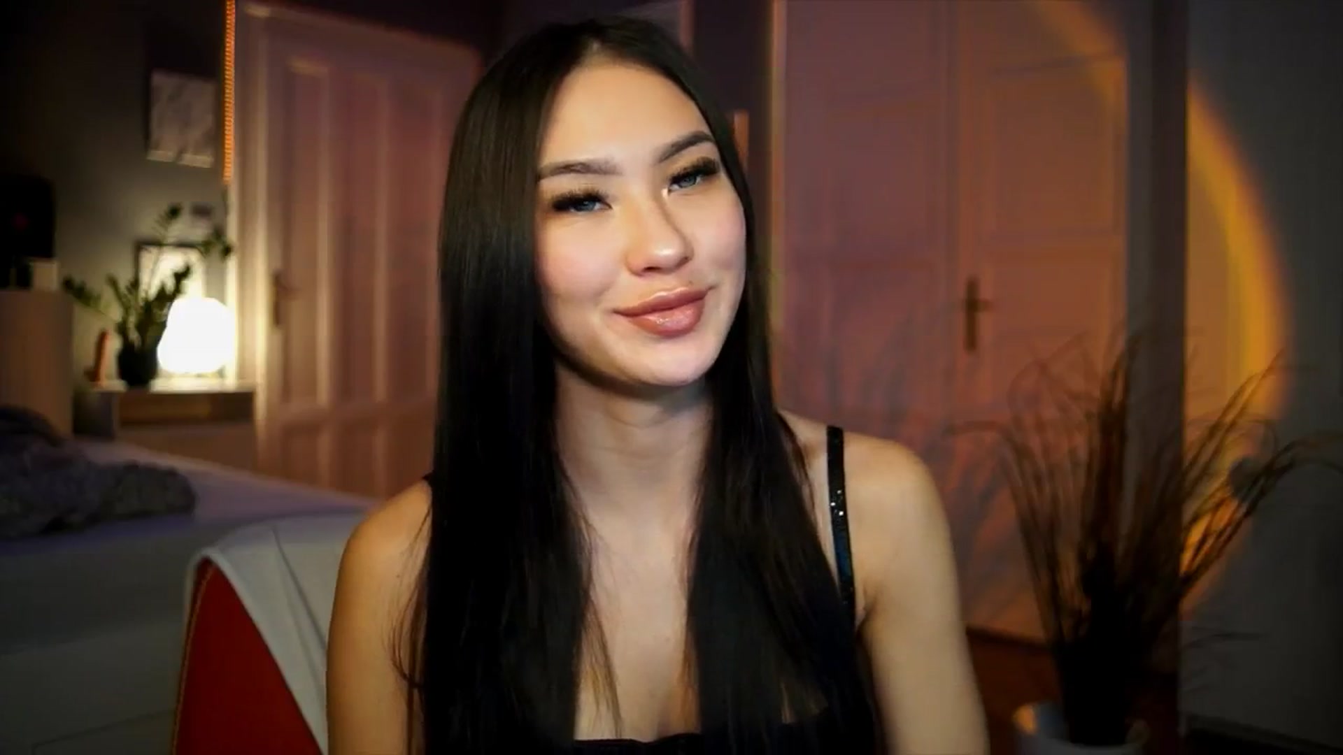 Gallery image thumbnail from MaiStream's myfreecams stream on, 01/14/2026, 22:04 image 3 of 20