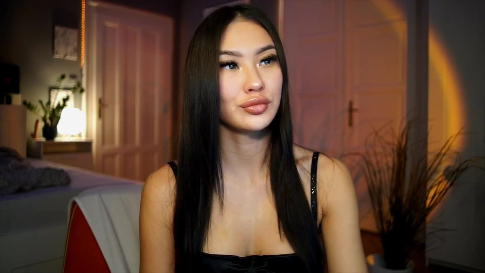 Gallery image thumbnail from MaiStream's myfreecams stream on, 01/14/2026, 22:04 image 9 of 20