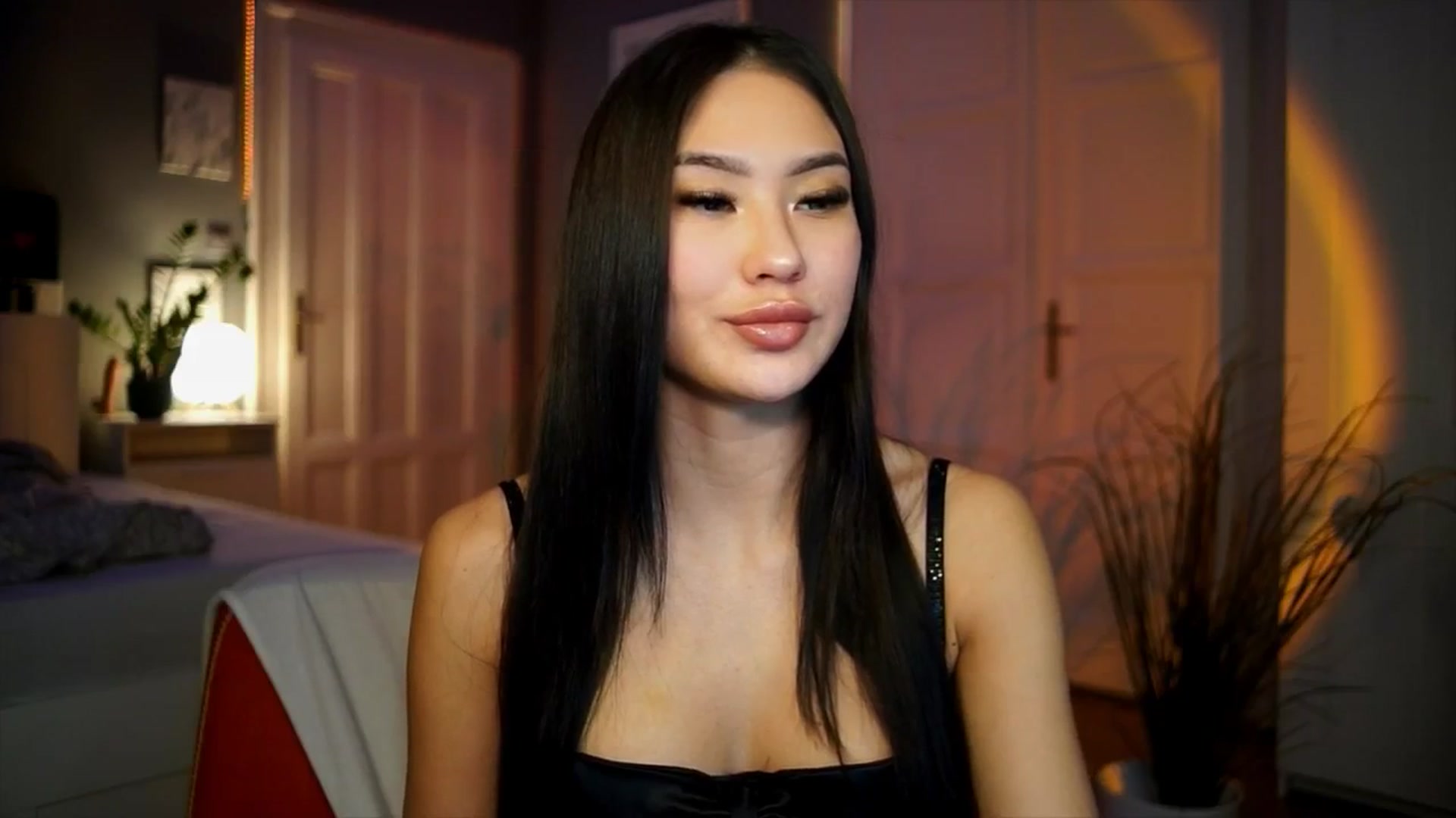 Gallery image thumbnail from MaiStream's myfreecams stream on, 01/14/2026, 22:04 image 14 of 20