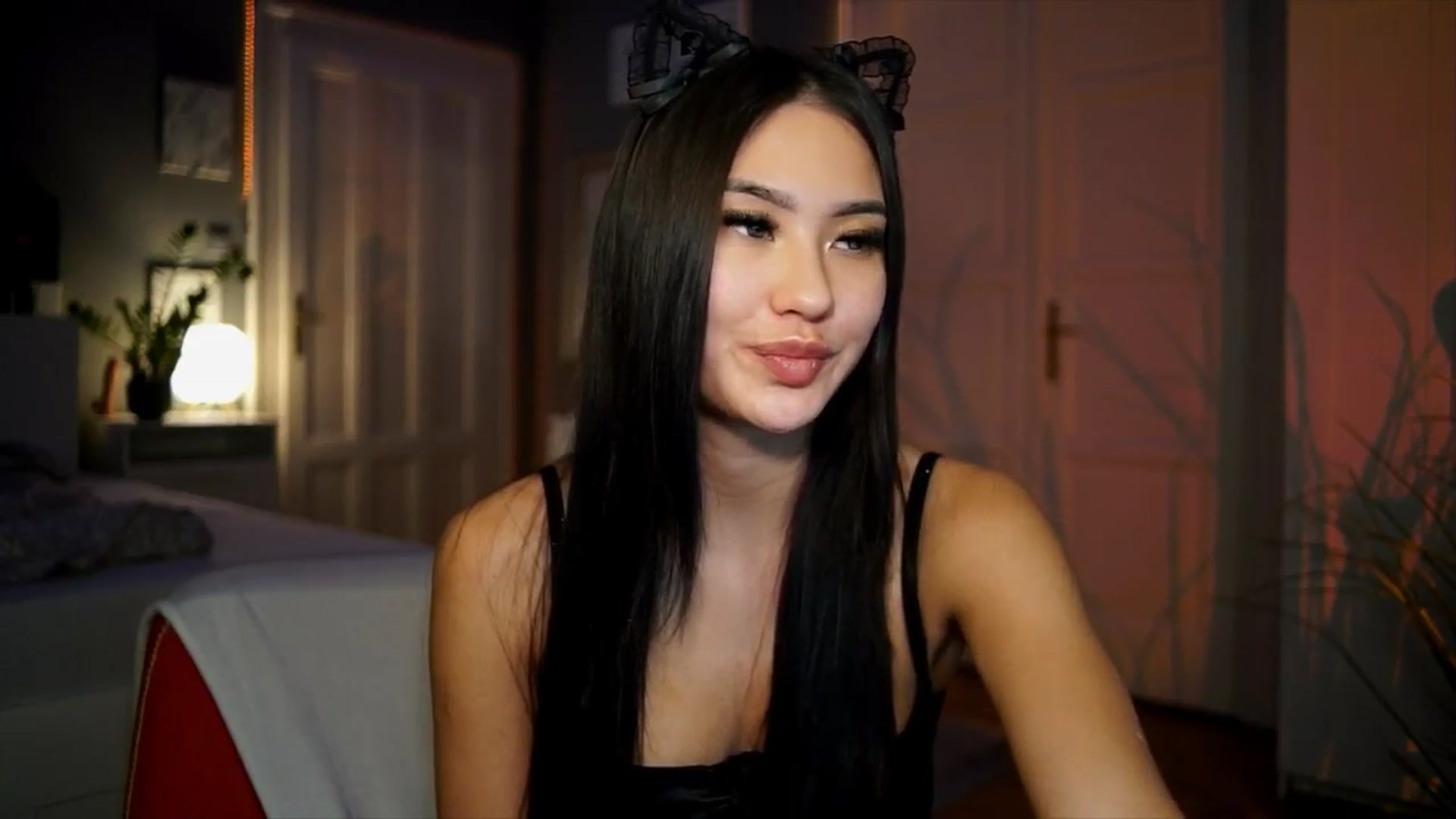 Gallery image thumbnail from MaiStream's myfreecams stream on, 01/15/2026, 01:07 image 12 of 20