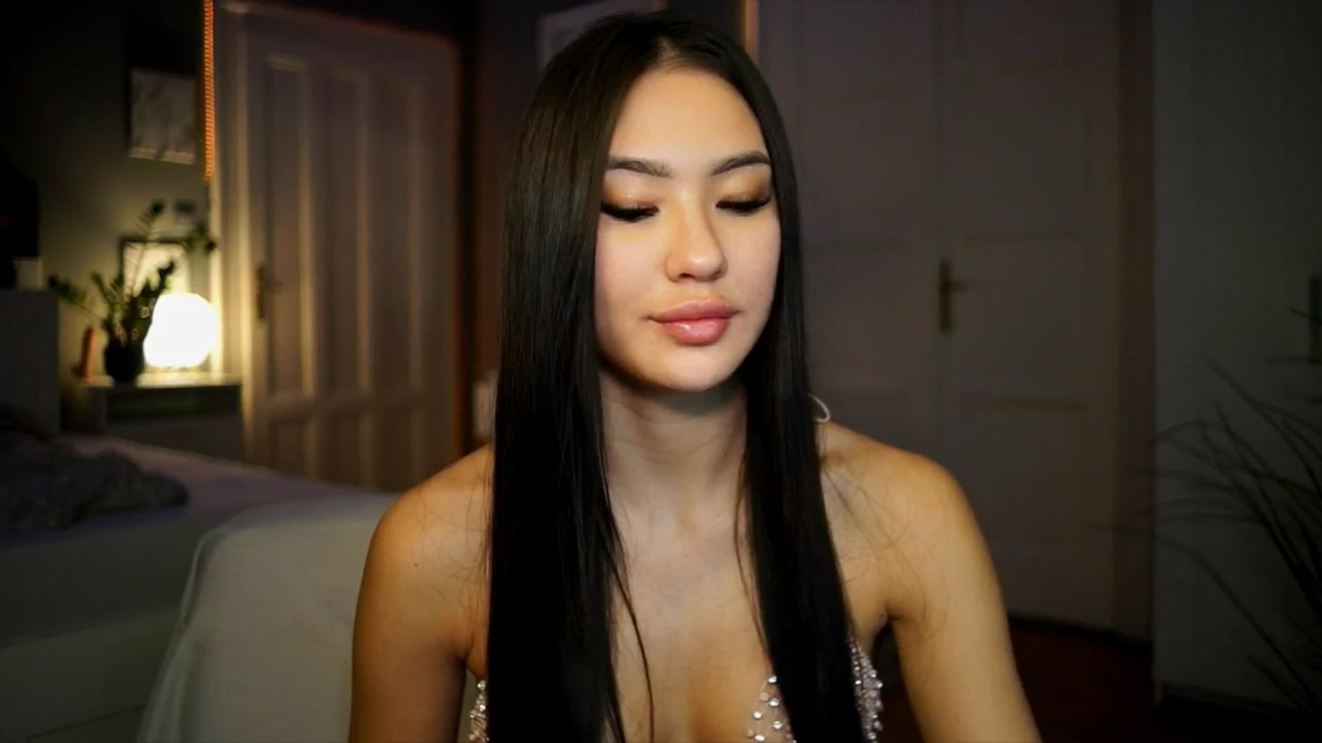Gallery image thumbnail from MaiStream's myfreecams stream on, 01/15/2026, 23:09 image 17 of 20