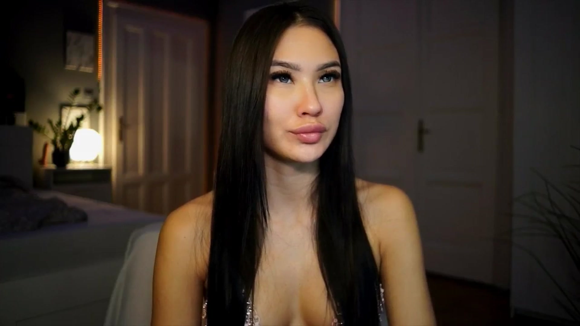 Gallery image thumbnail from MaiStream's myfreecams stream on, 01/15/2026, 23:09 image 4 of 20
