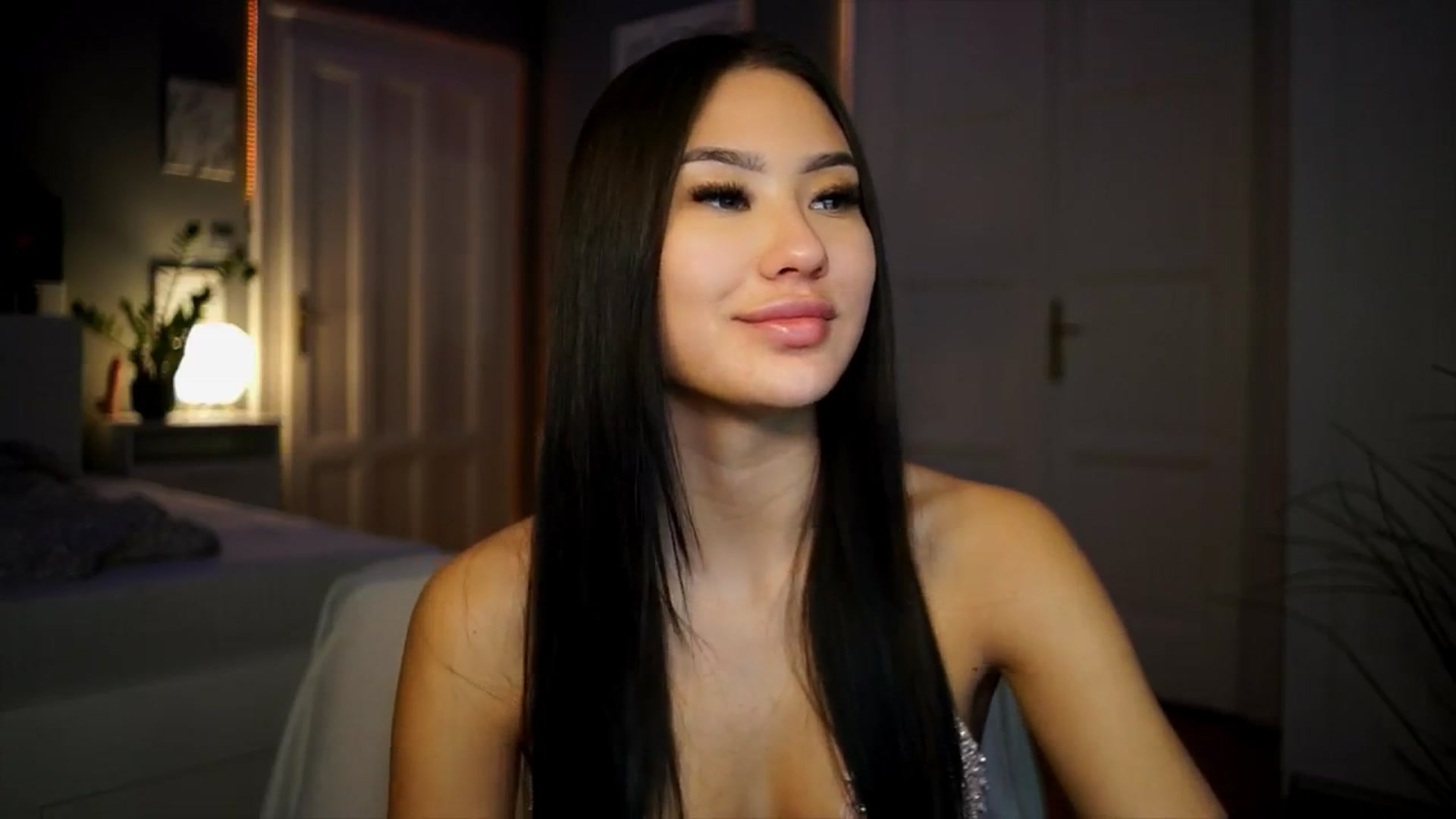 Gallery image thumbnail from MaiStream's myfreecams stream on, 01/15/2026, 23:09 image 5 of 20