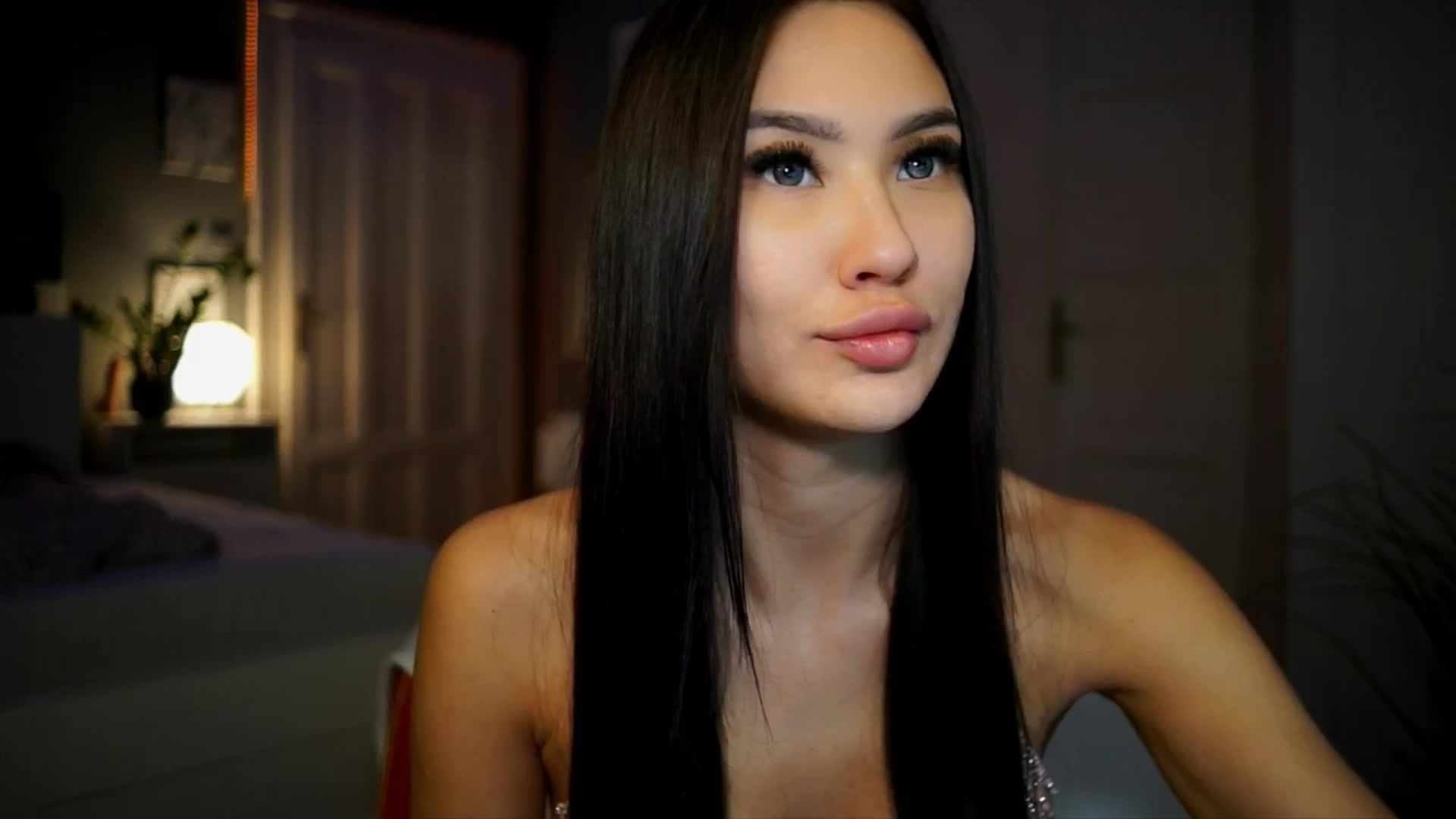 Gallery image thumbnail from MaiStream's myfreecams stream on, 01/15/2026, 23:09 image 1 of 20