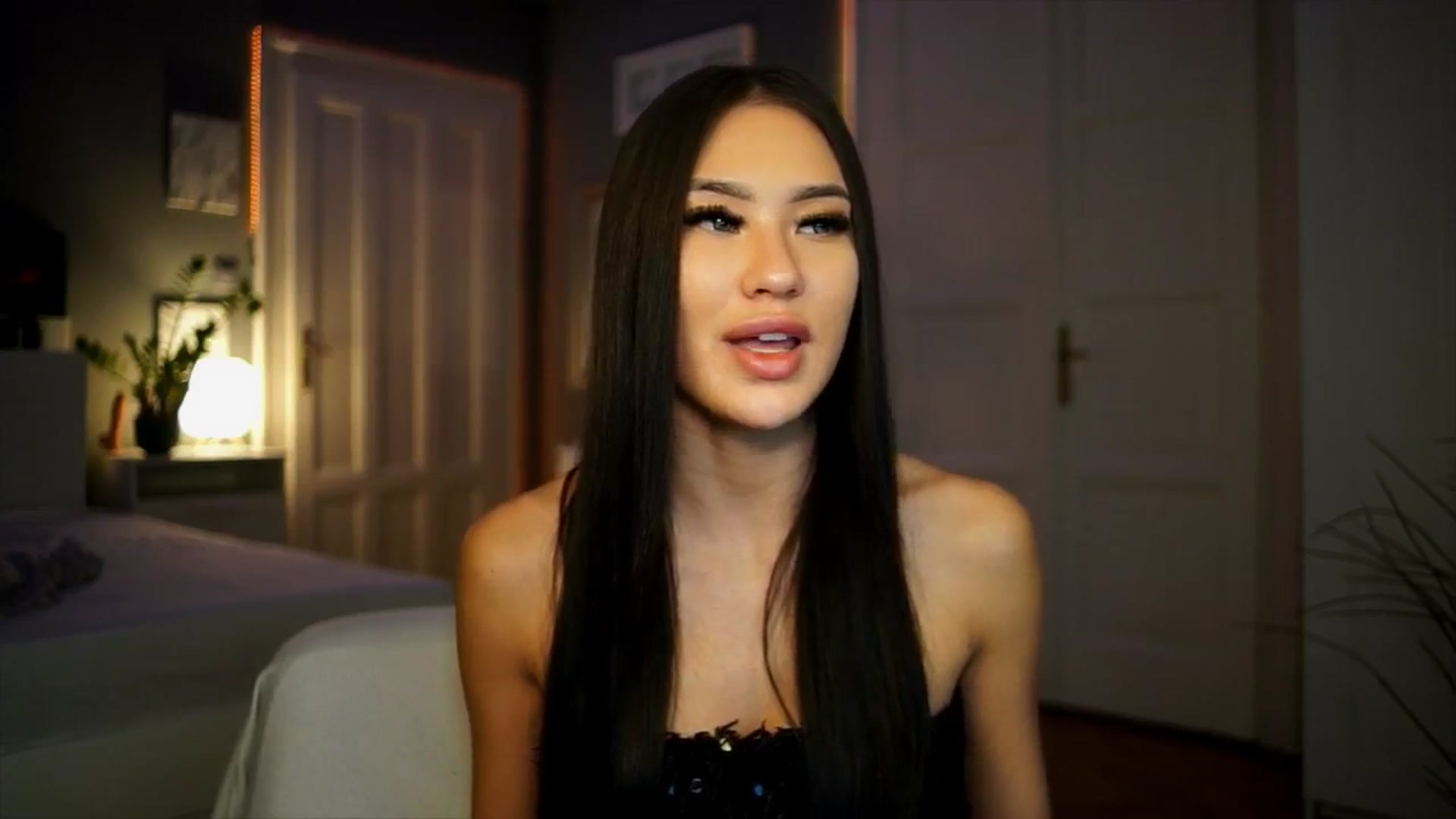 Gallery image thumbnail from MaiStream's myfreecams stream on, 01/17/2026, 24:30 image 18 of 20