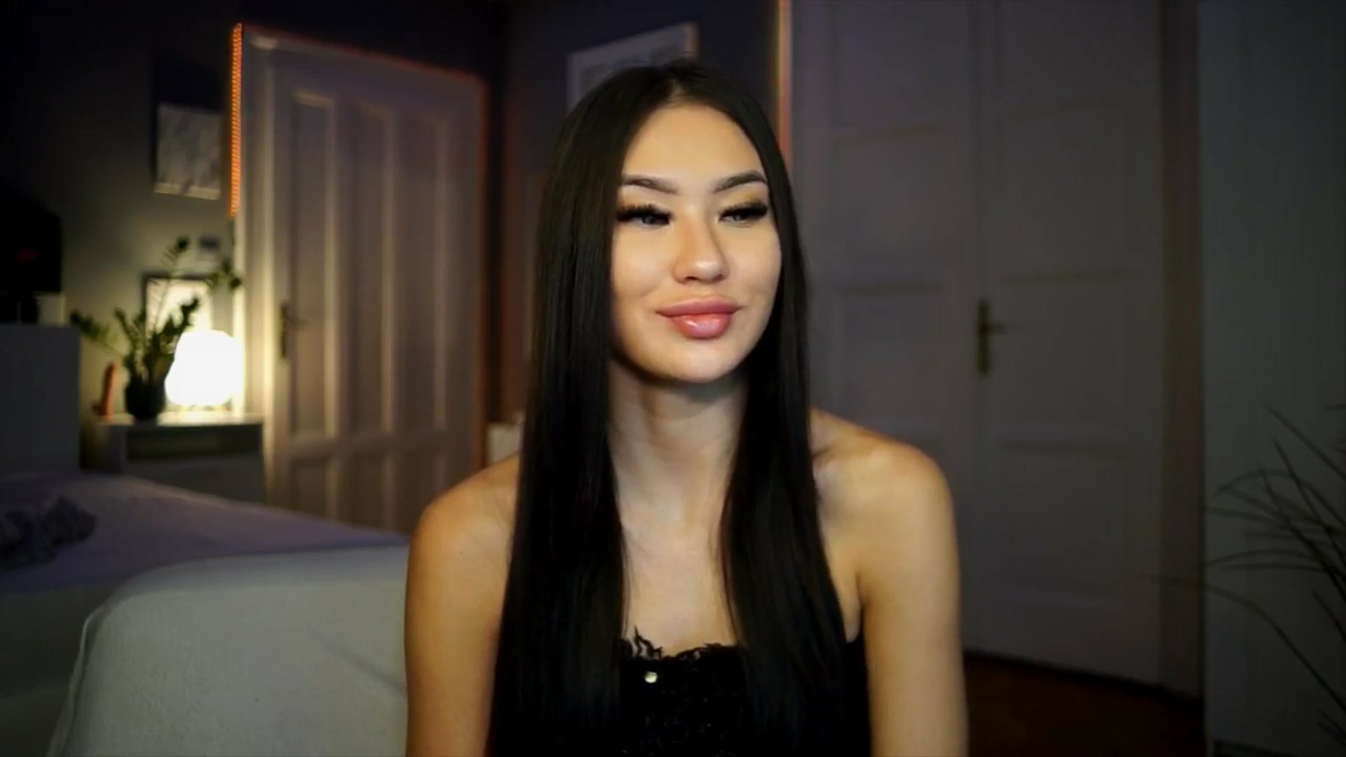 Gallery image thumbnail from MaiStream's myfreecams stream on, 01/17/2026, 24:30 image 12 of 20