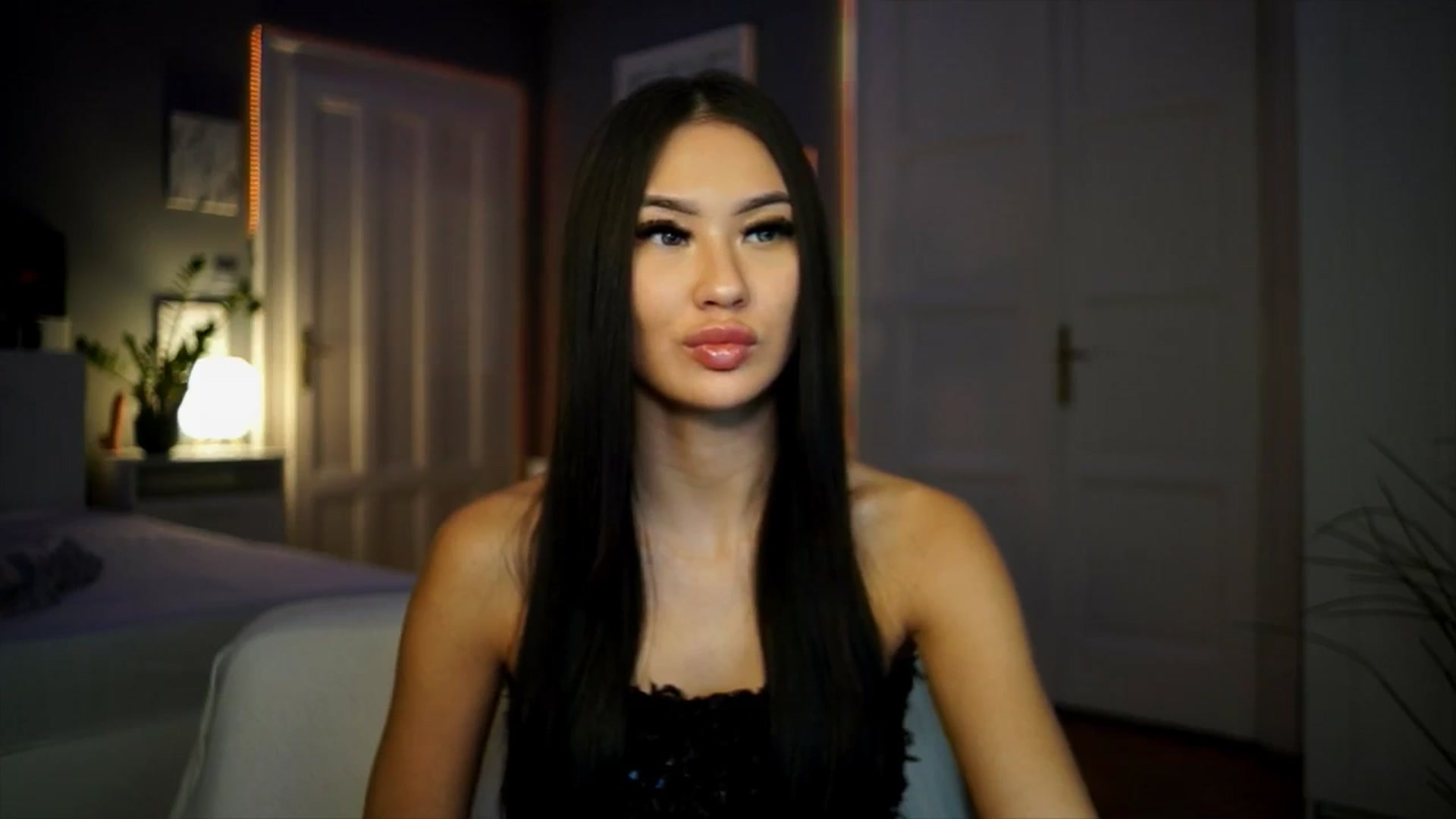 Gallery image thumbnail from MaiStream's myfreecams stream on, 01/17/2026, 24:30 image 8 of 20