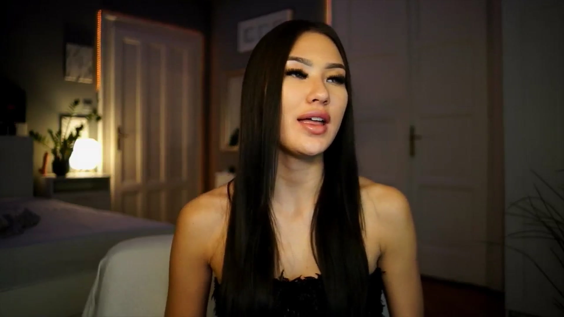 Gallery image thumbnail from MaiStream's myfreecams stream on, 01/17/2026, 24:30 image 16 of 20