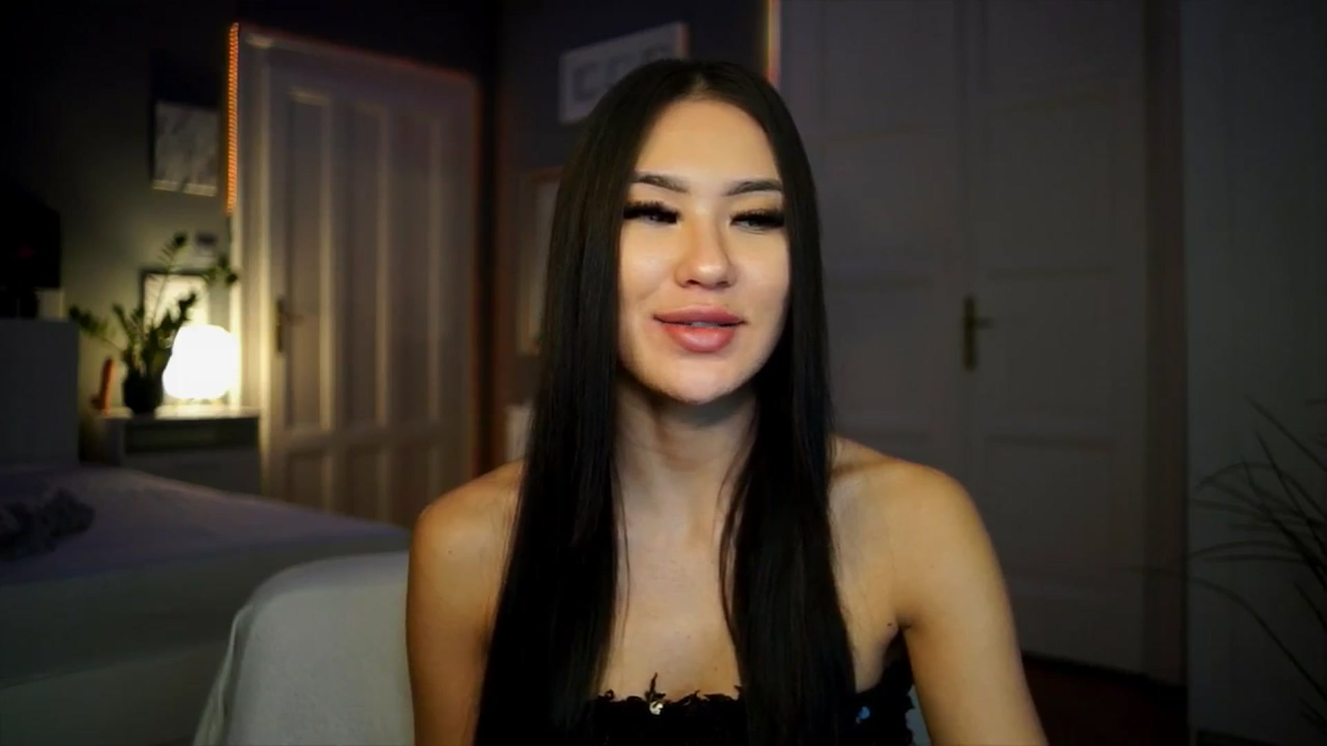 Gallery image thumbnail from MaiStream's myfreecams stream on, 01/17/2026, 24:30 image 15 of 20
