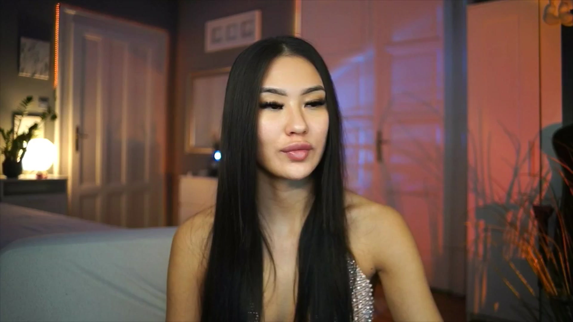 Gallery image thumbnail from MaiStream's myfreecams stream on, 01/18/2026, 24:04 image 17 of 20