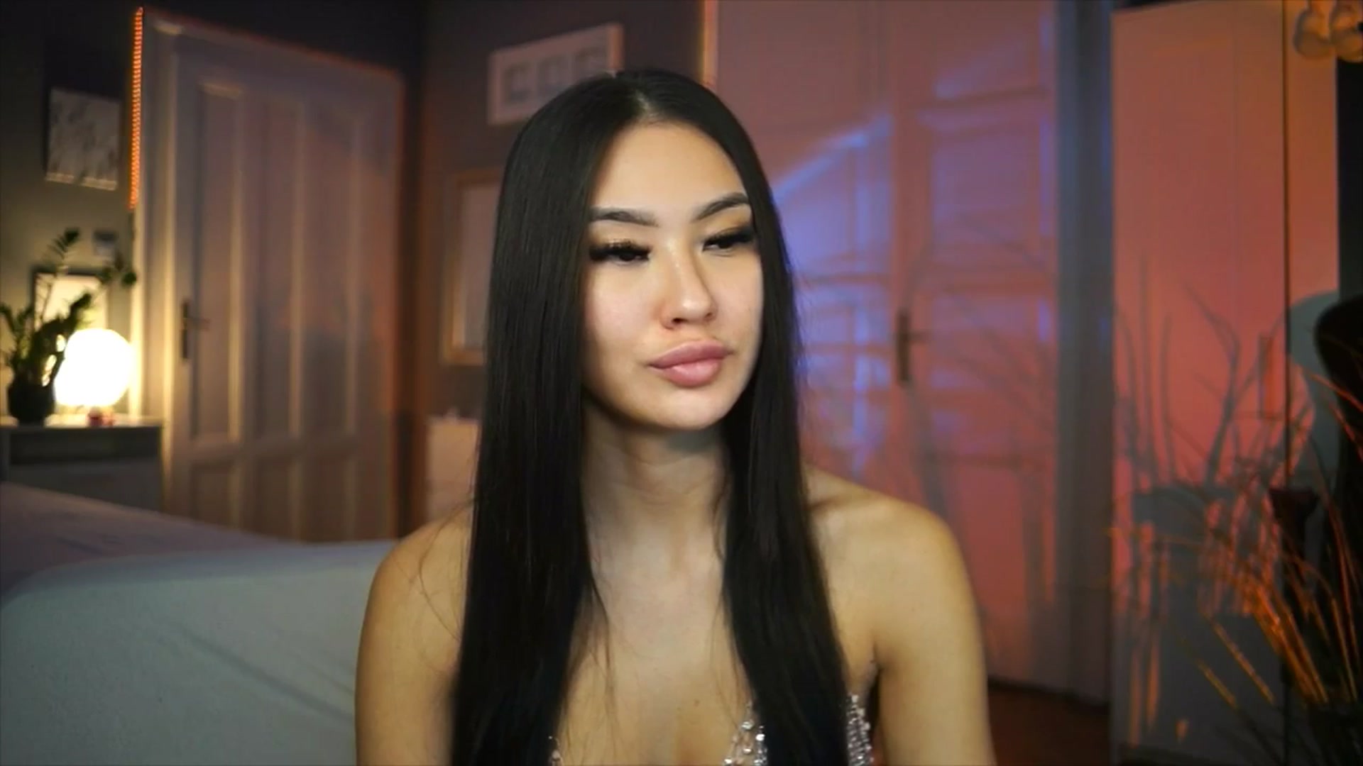 Gallery image thumbnail from MaiStream's myfreecams stream on, 01/18/2026, 24:04 image 12 of 20