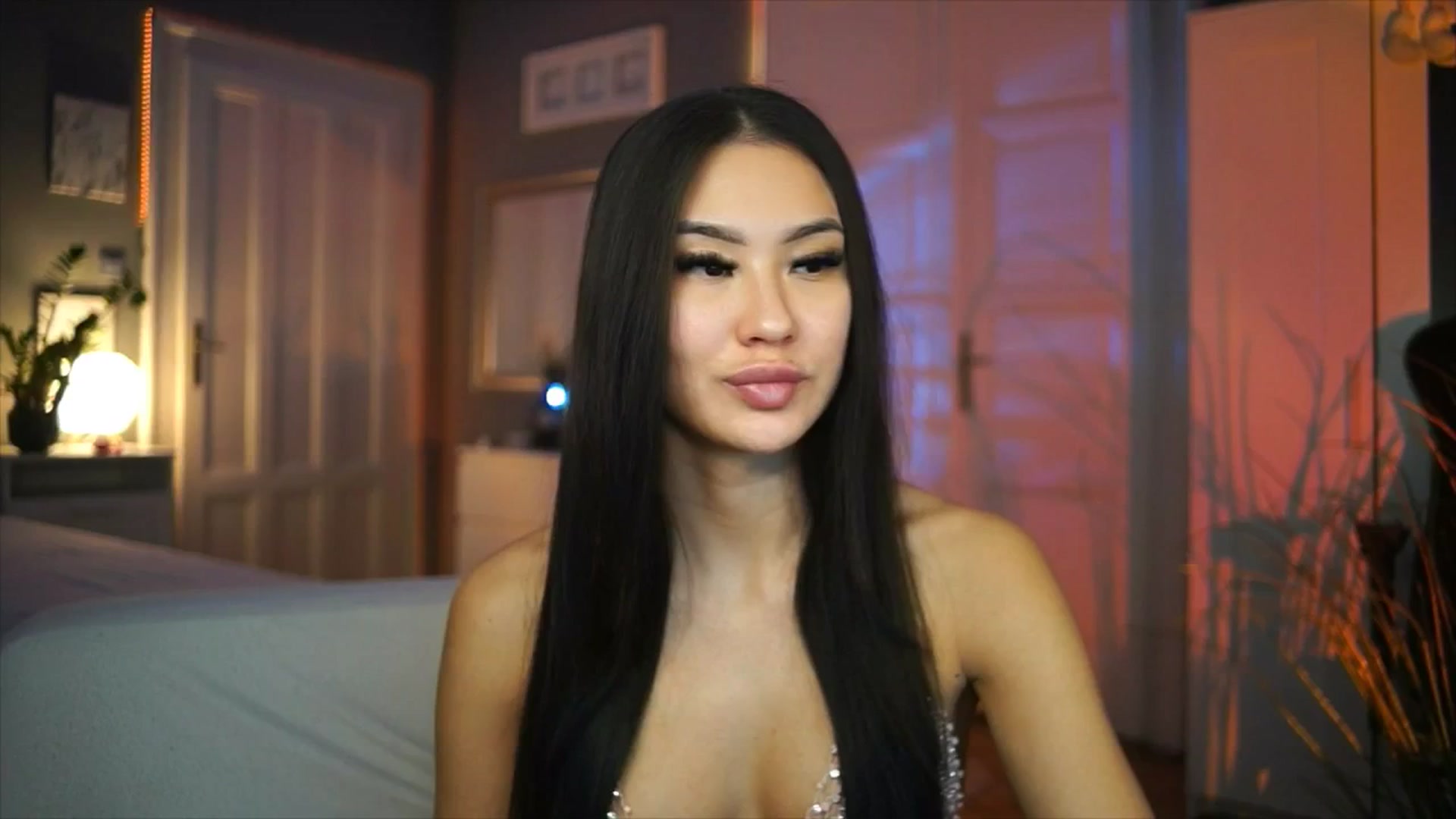 Gallery image thumbnail from MaiStream's myfreecams stream on, 01/18/2026, 24:04 image 14 of 20