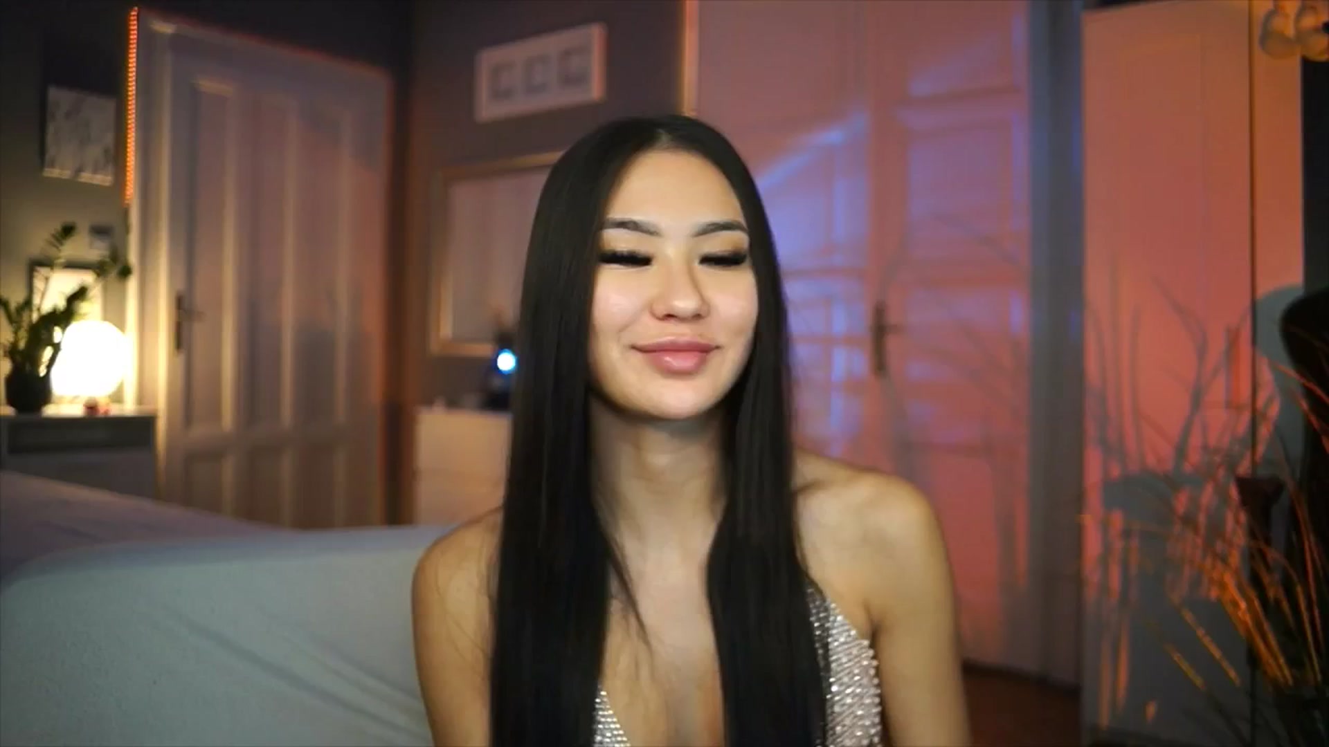 Gallery image thumbnail from MaiStream's myfreecams stream on, 01/18/2026, 24:04 image 16 of 20