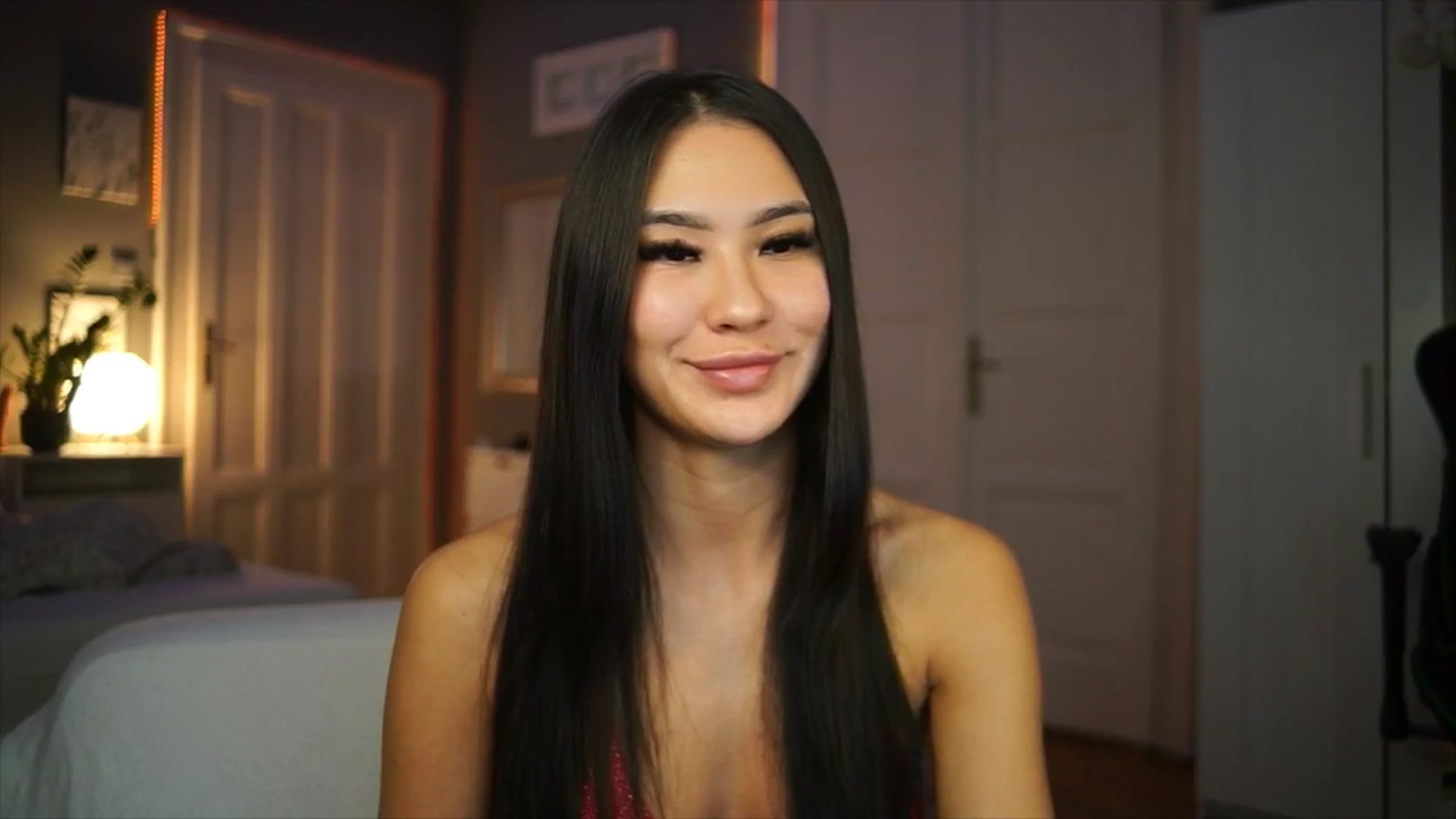 Gallery image thumbnail from MaiStream's myfreecams stream on, 01/18/2026, 22:14 image 16 of 20