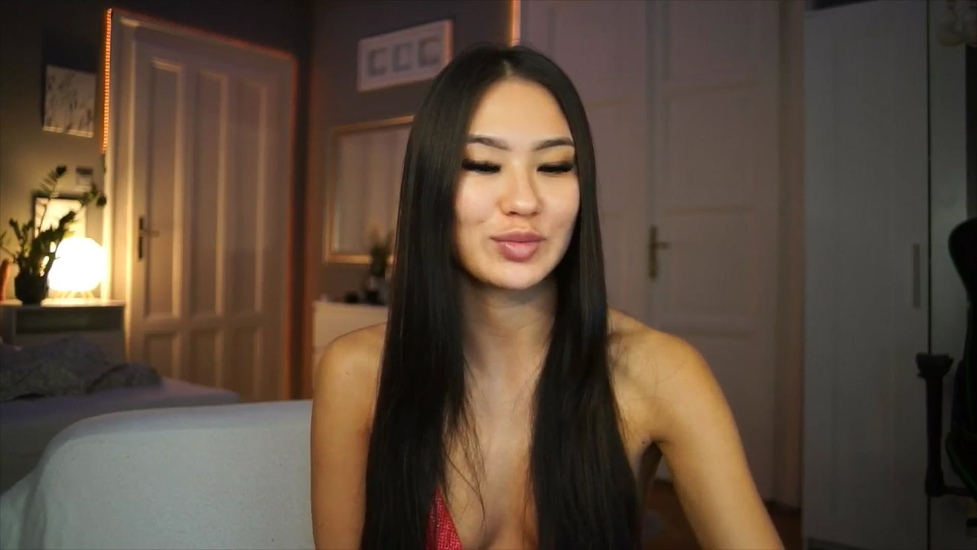 Gallery image thumbnail from MaiStream's myfreecams stream on, 01/18/2026, 22:14 image 11 of 20