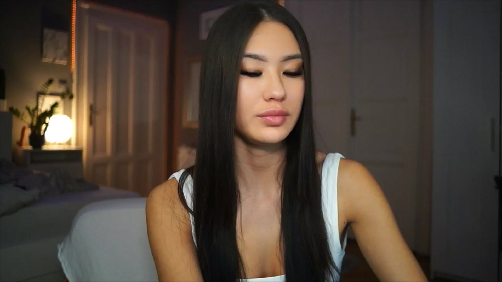 Gallery image thumbnail from MaiStream's myfreecams stream on, 01/20/2026, 21:28 image 19 of 20