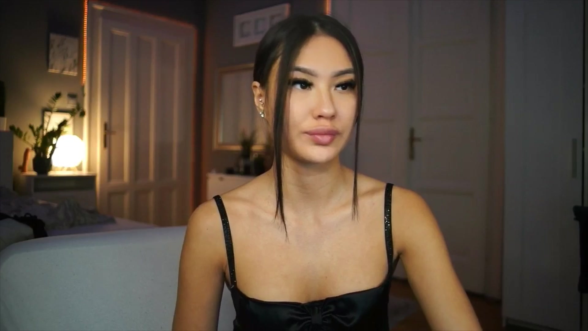 Gallery image thumbnail from MaiStream's myfreecams stream on, 01/20/2026, 22:36 image 19 of 20