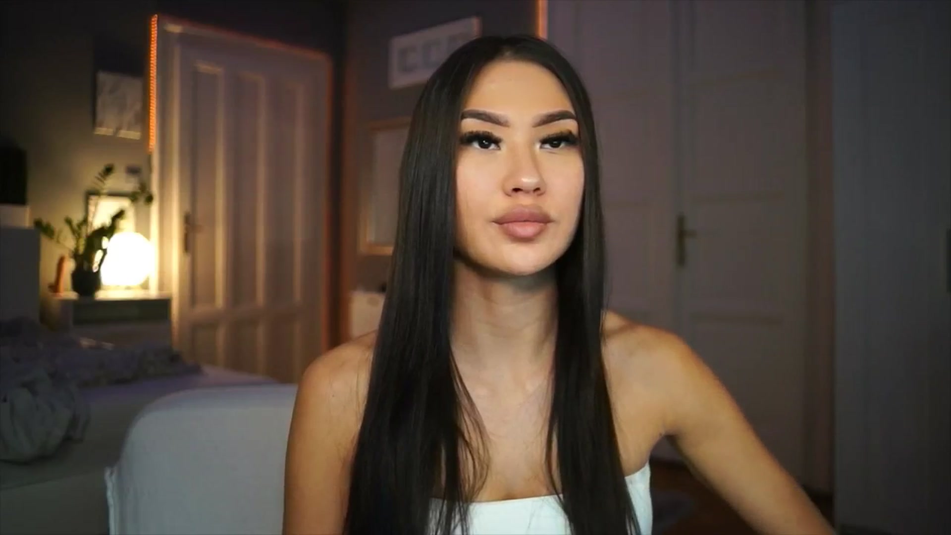 Gallery image thumbnail from MaiStream's myfreecams stream on, 01/22/2026, 24:07 image 4 of 20