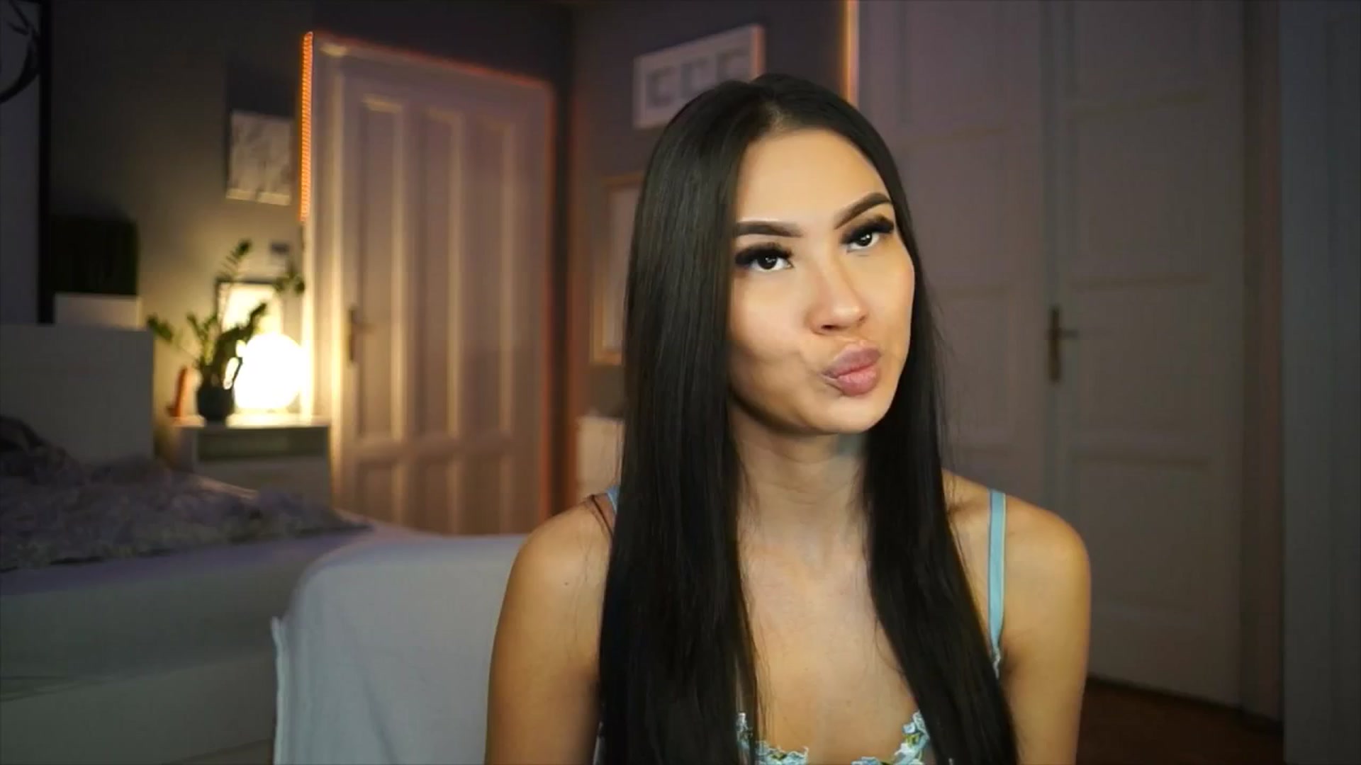 Gallery image thumbnail from MaiStream's myfreecams stream on, 01/22/2026, 19:22 image 14 of 20