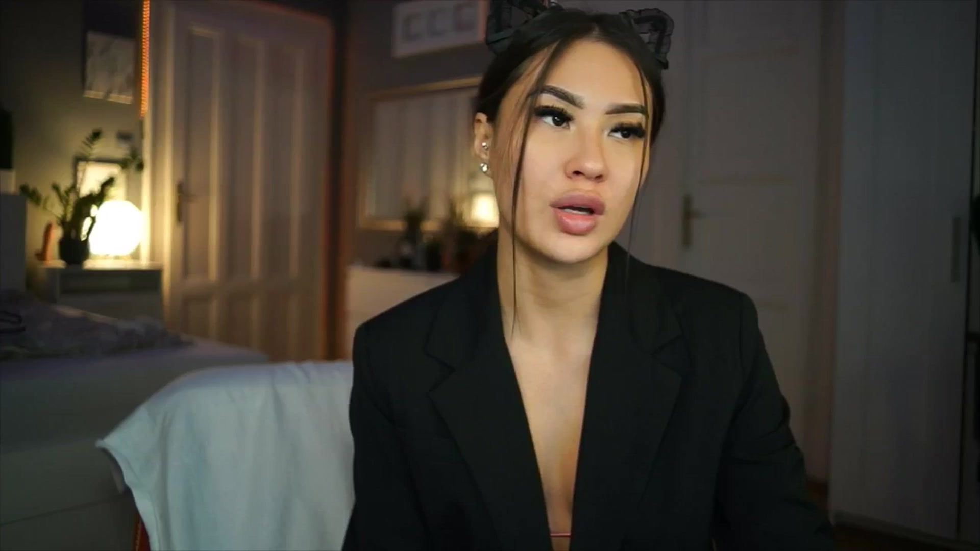 Gallery image thumbnail from MaiStream's myfreecams stream on, 01/23/2026, 21:23 image 17 of 20