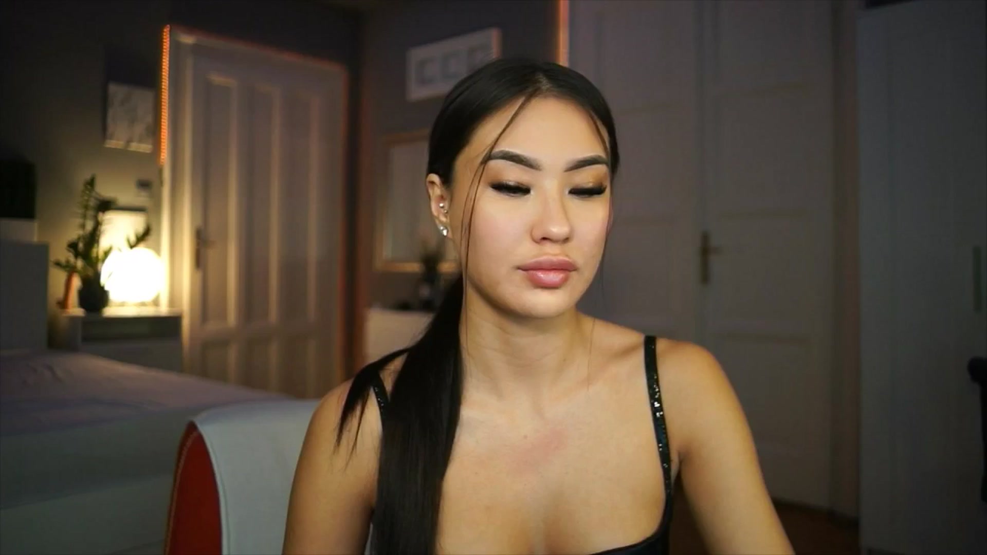 Gallery image thumbnail from MaiStream's myfreecams stream on, 01/25/2026, 22:19 image 14 of 20