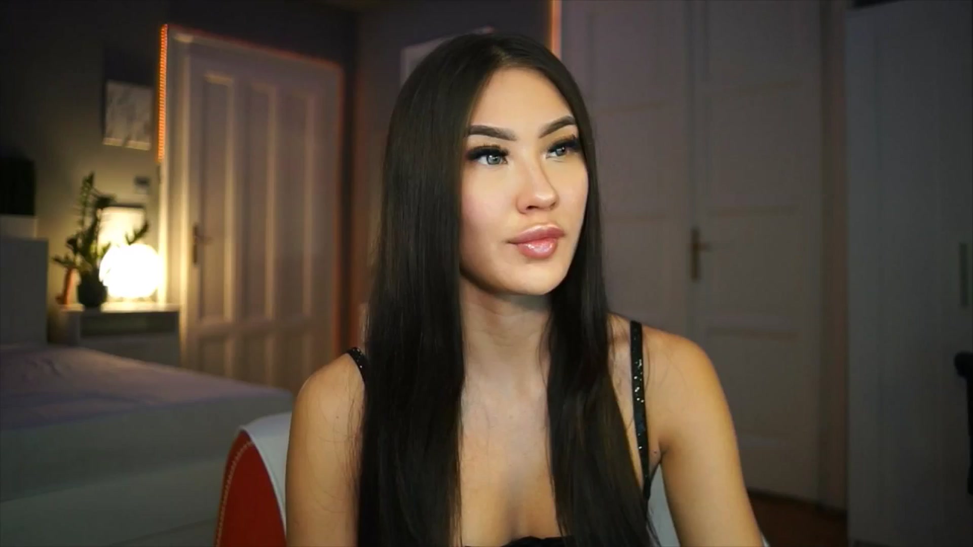 Gallery image thumbnail from MaiStream's myfreecams stream on, 01/25/2026, 22:19 image 2 of 20