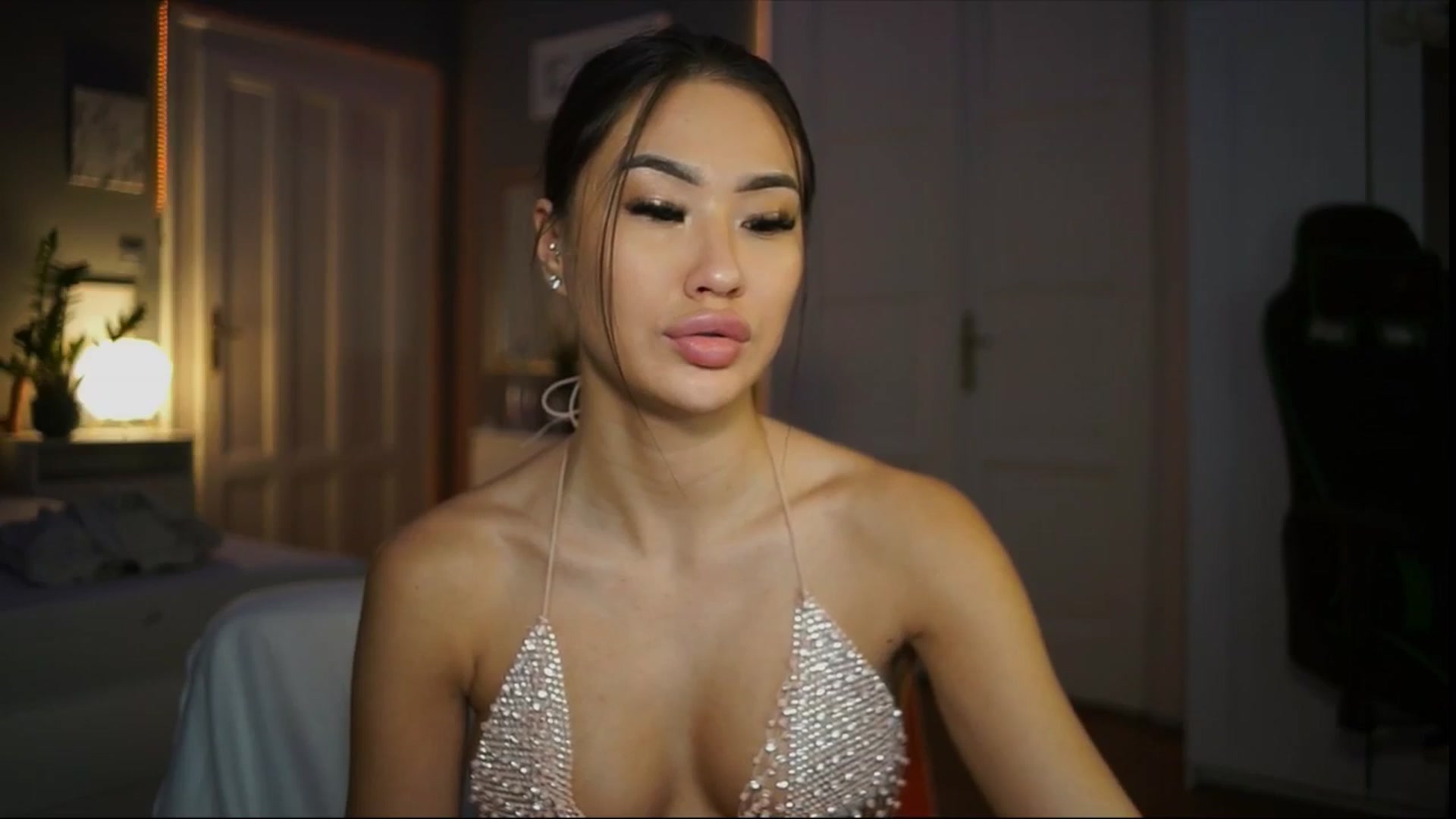 Gallery image thumbnail from MaiStream's myfreecams stream on, 02/01/2026, 14:53 image 13 of 20