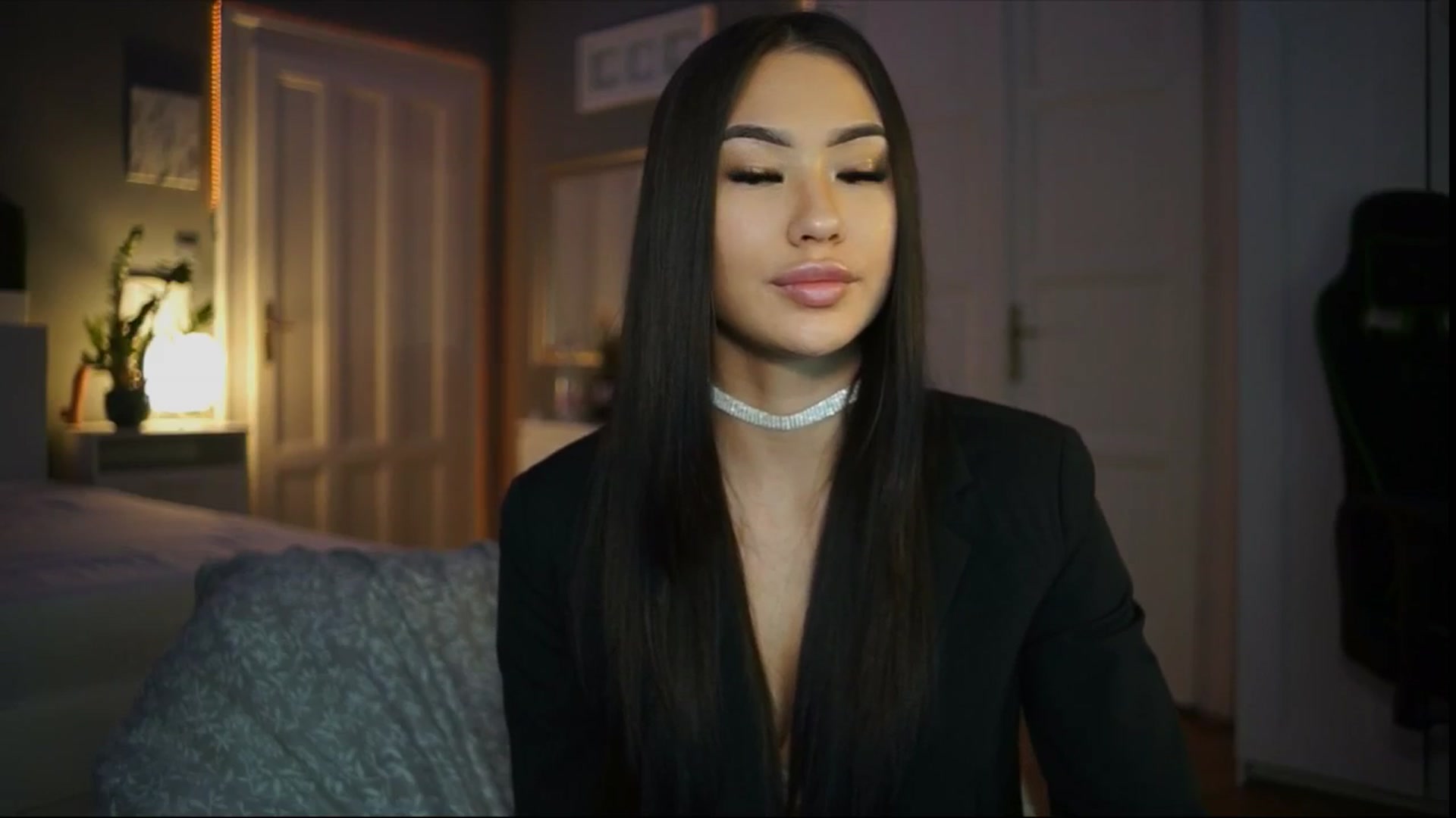 Gallery image thumbnail from MaiStream's myfreecams stream on, 02/02/2026, 23:35 image 6 of 20