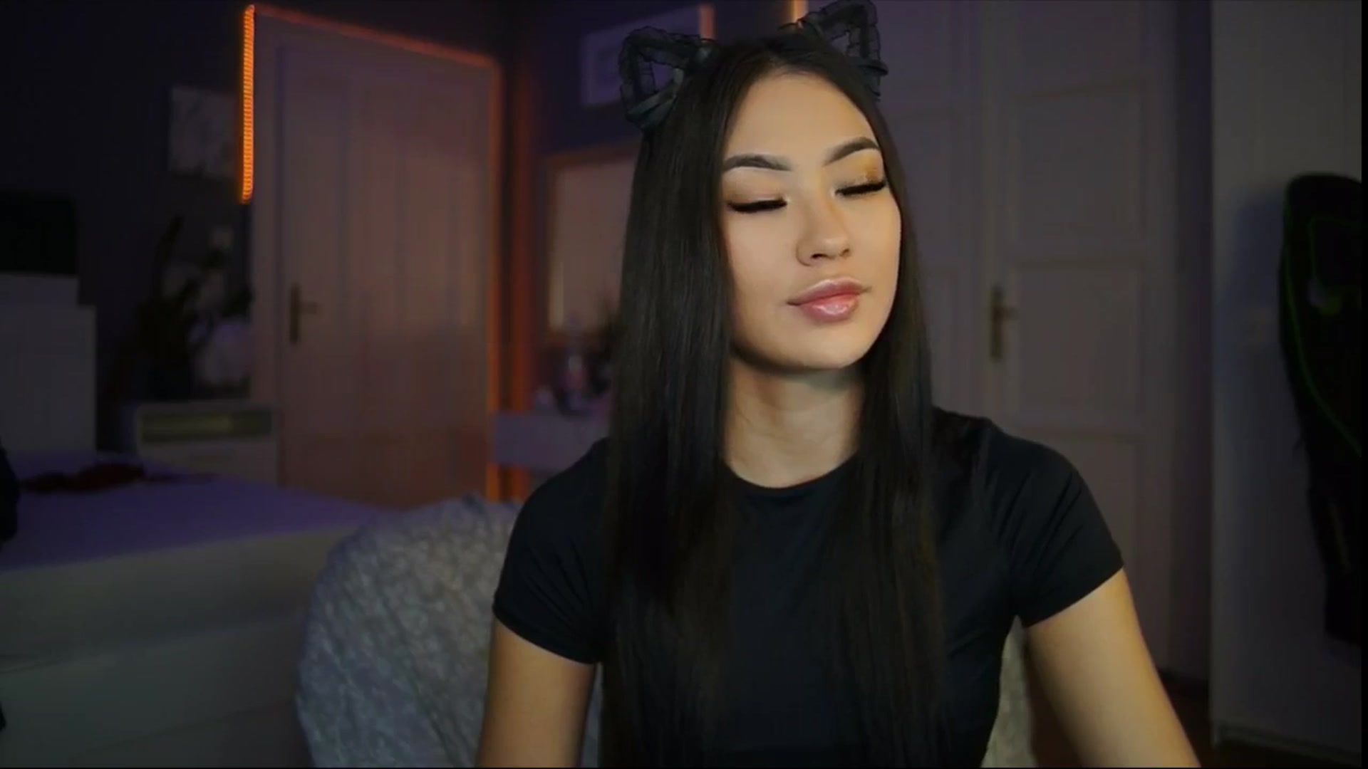 Gallery image thumbnail from MaiStream's myfreecams stream on, 02/05/2026, 21:33 image 16 of 20