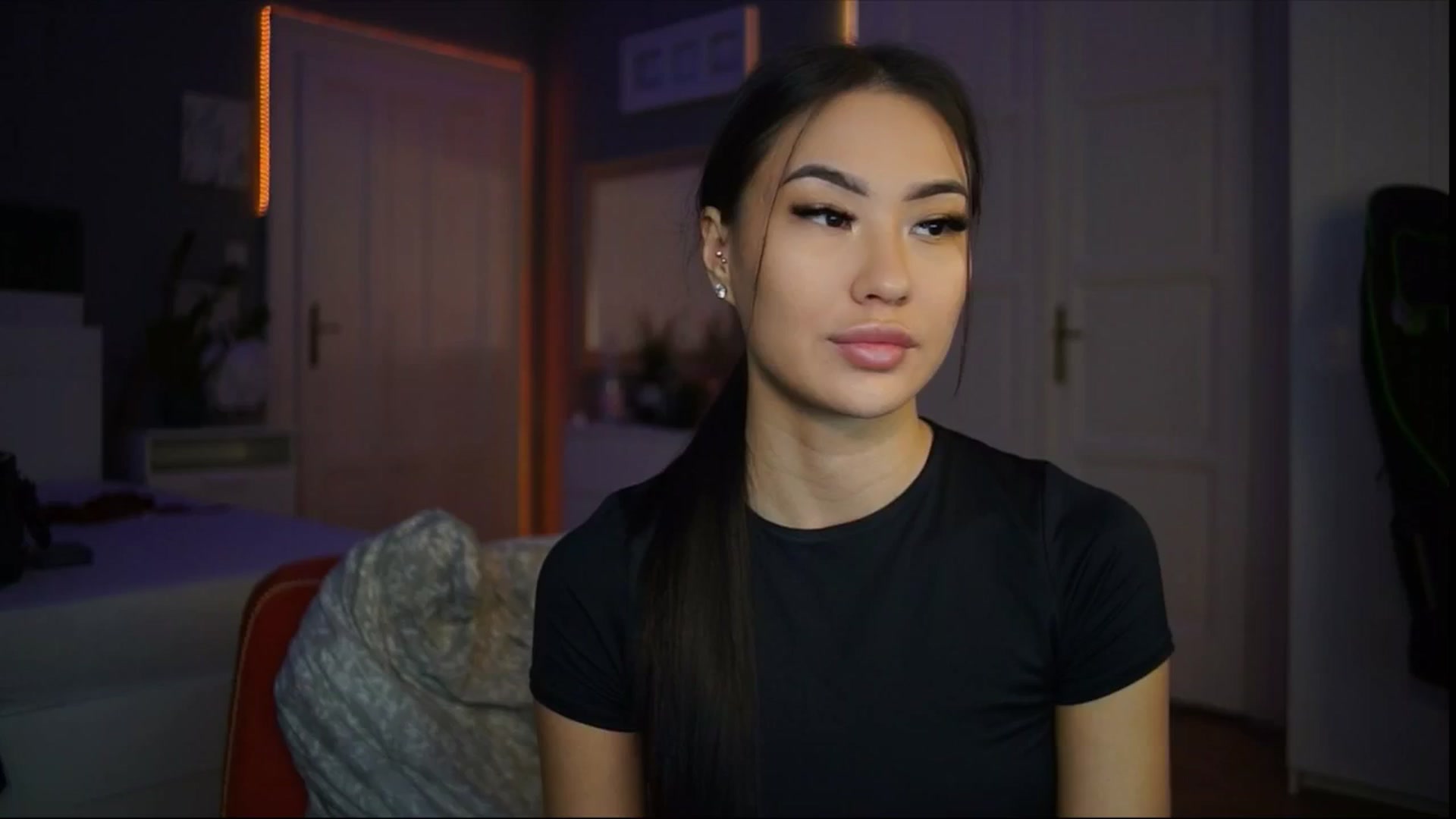 Gallery image thumbnail from MaiStream's myfreecams stream on, 02/05/2026, 22:12 image 6 of 20