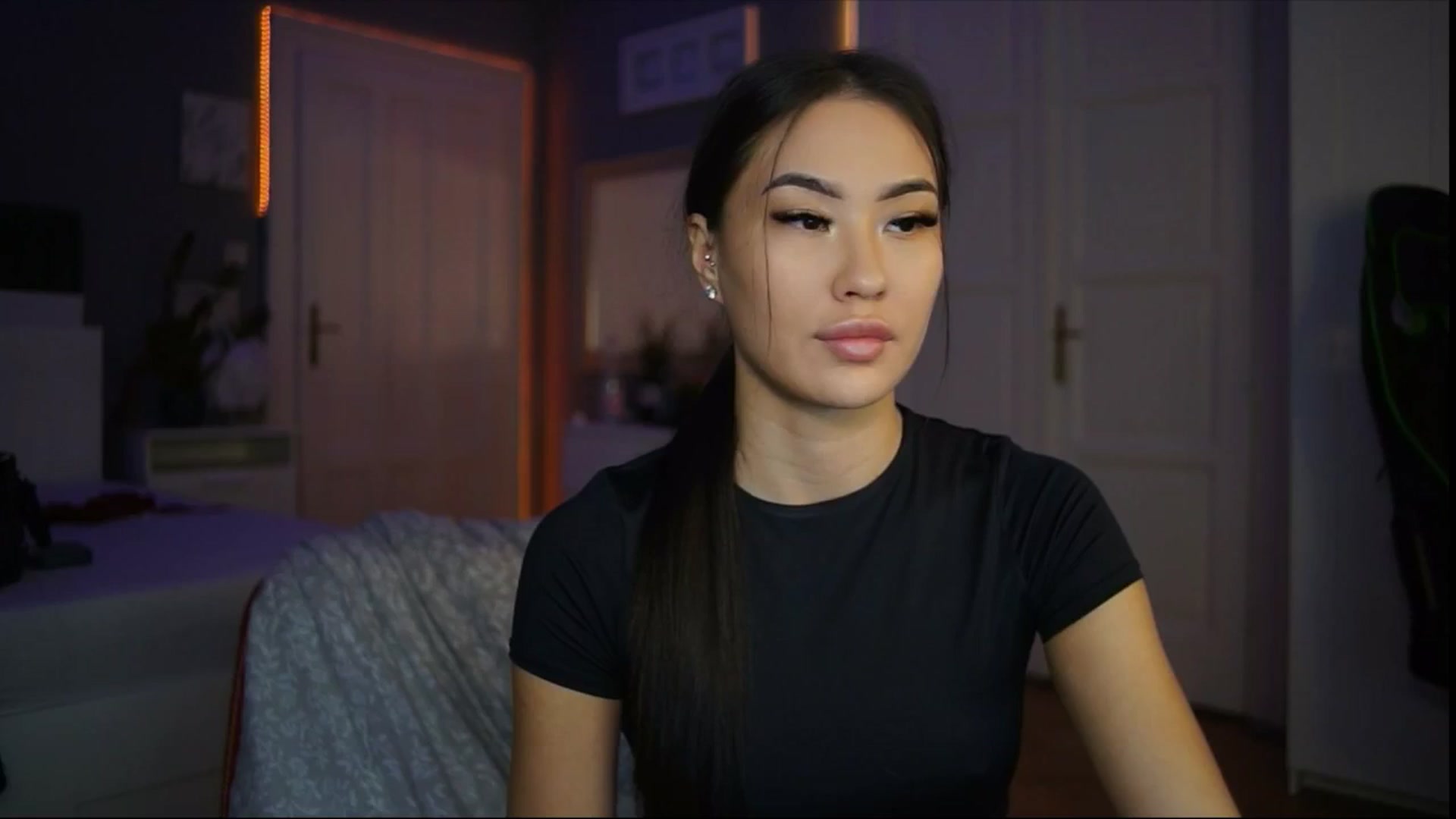 Gallery image thumbnail from MaiStream's myfreecams stream on, 02/05/2026, 22:12 image 17 of 20