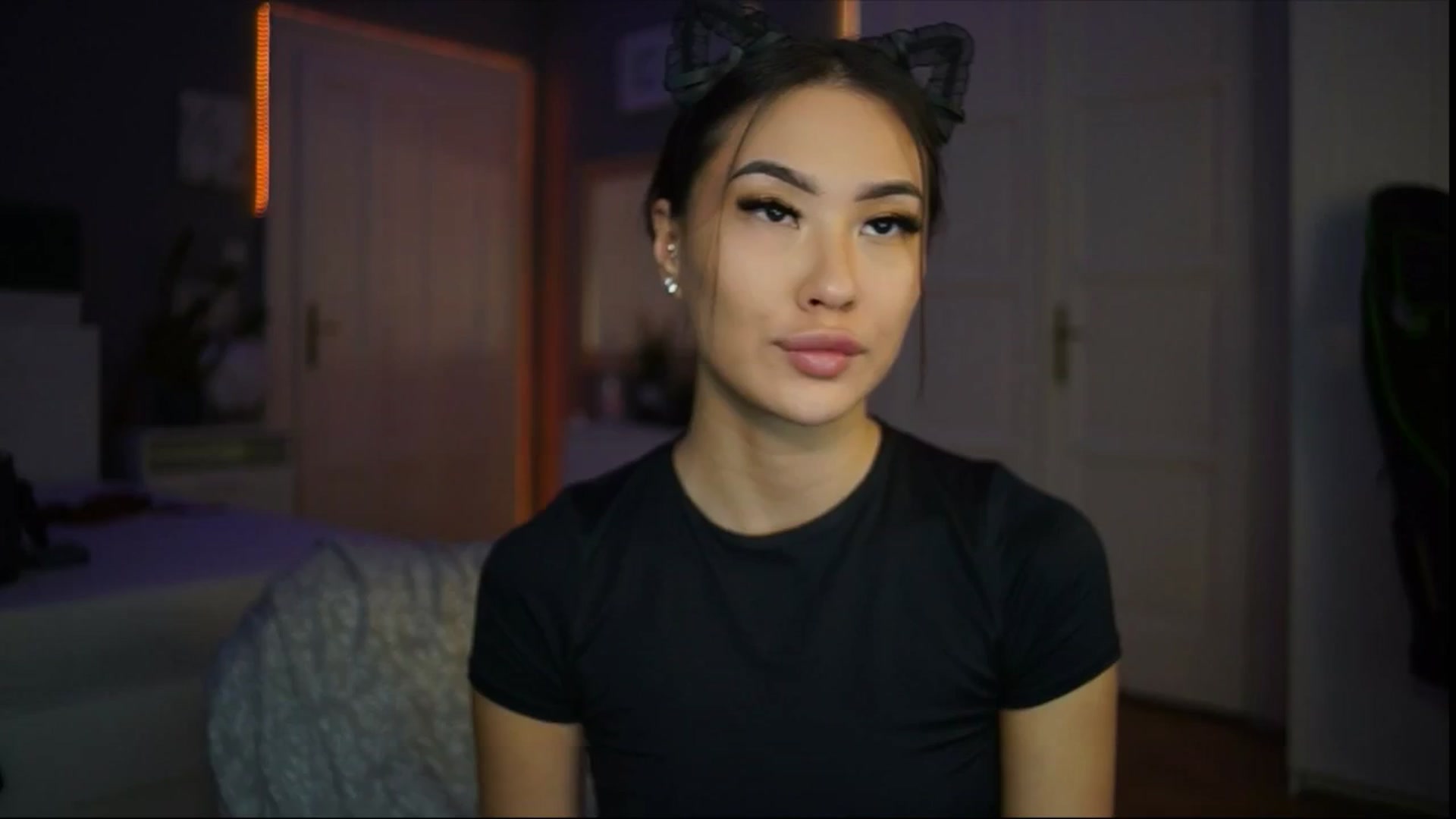 Gallery image thumbnail from MaiStream's myfreecams stream on, 02/05/2026, 23:38 image 17 of 20