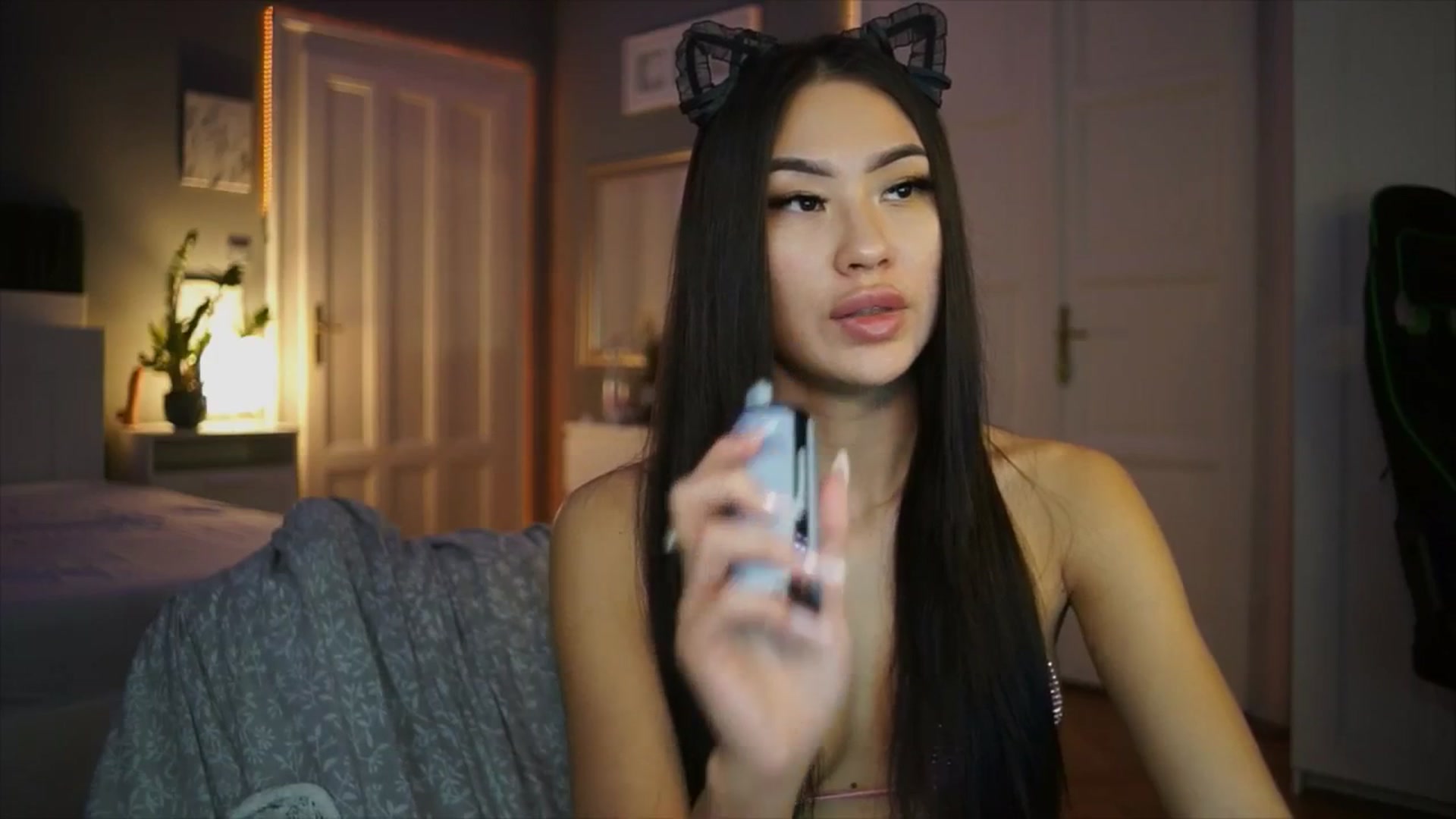 Gallery image thumbnail from MaiStream's myfreecams stream on, 02/06/2026, 21:51 image 6 of 20