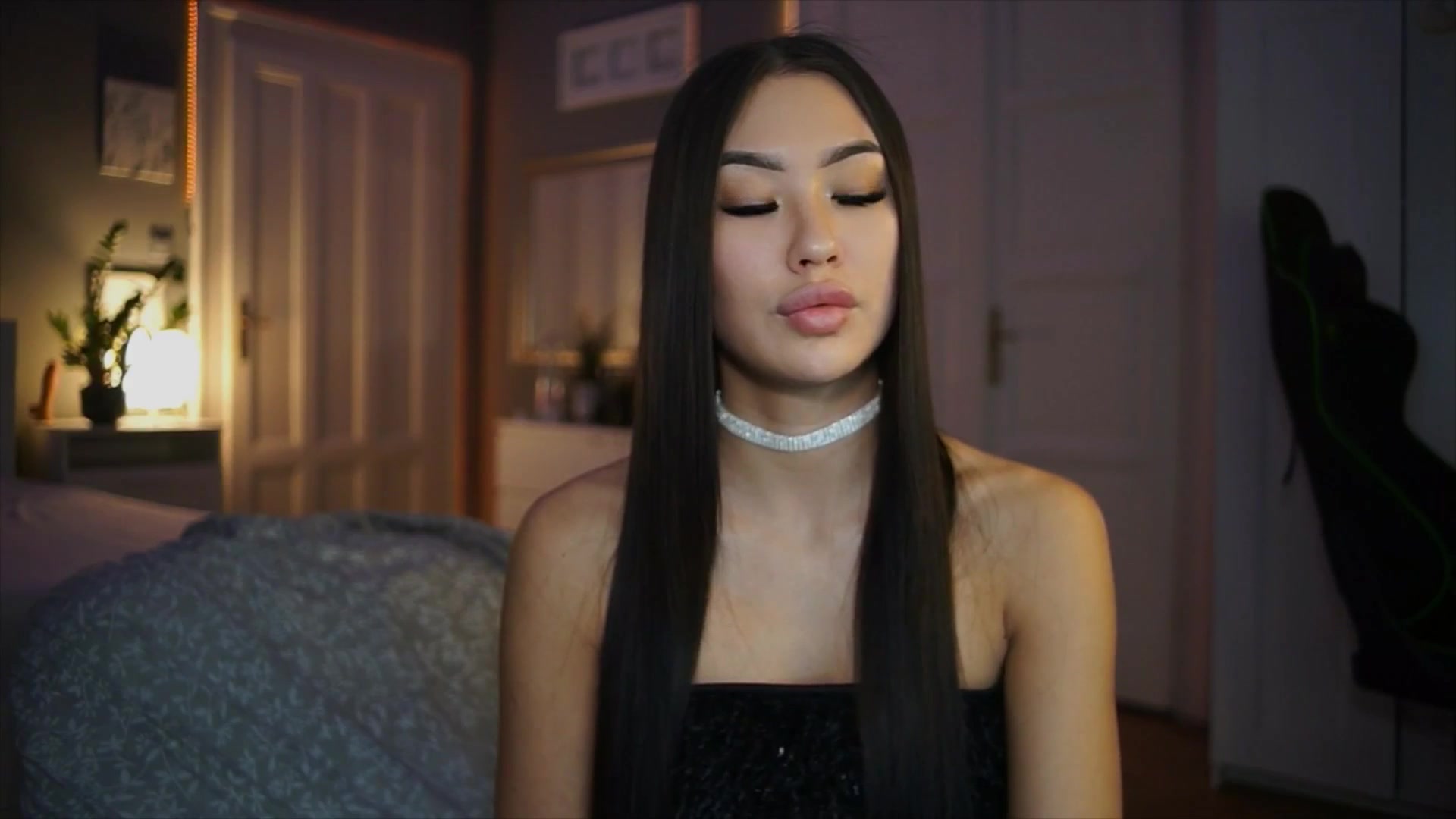 Gallery image thumbnail from MaiStream's myfreecams stream on, 02/10/2026, 22:40 image 12 of 20