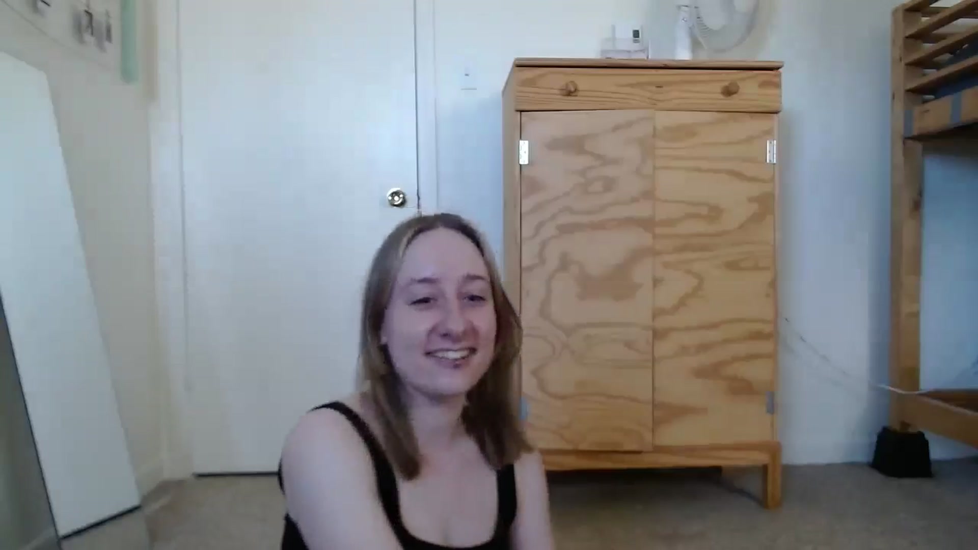 Gallery image thumbnail from Maia_Bella_x's myfreecams stream on, 05/04/2025, 15:30 image 16 of 20